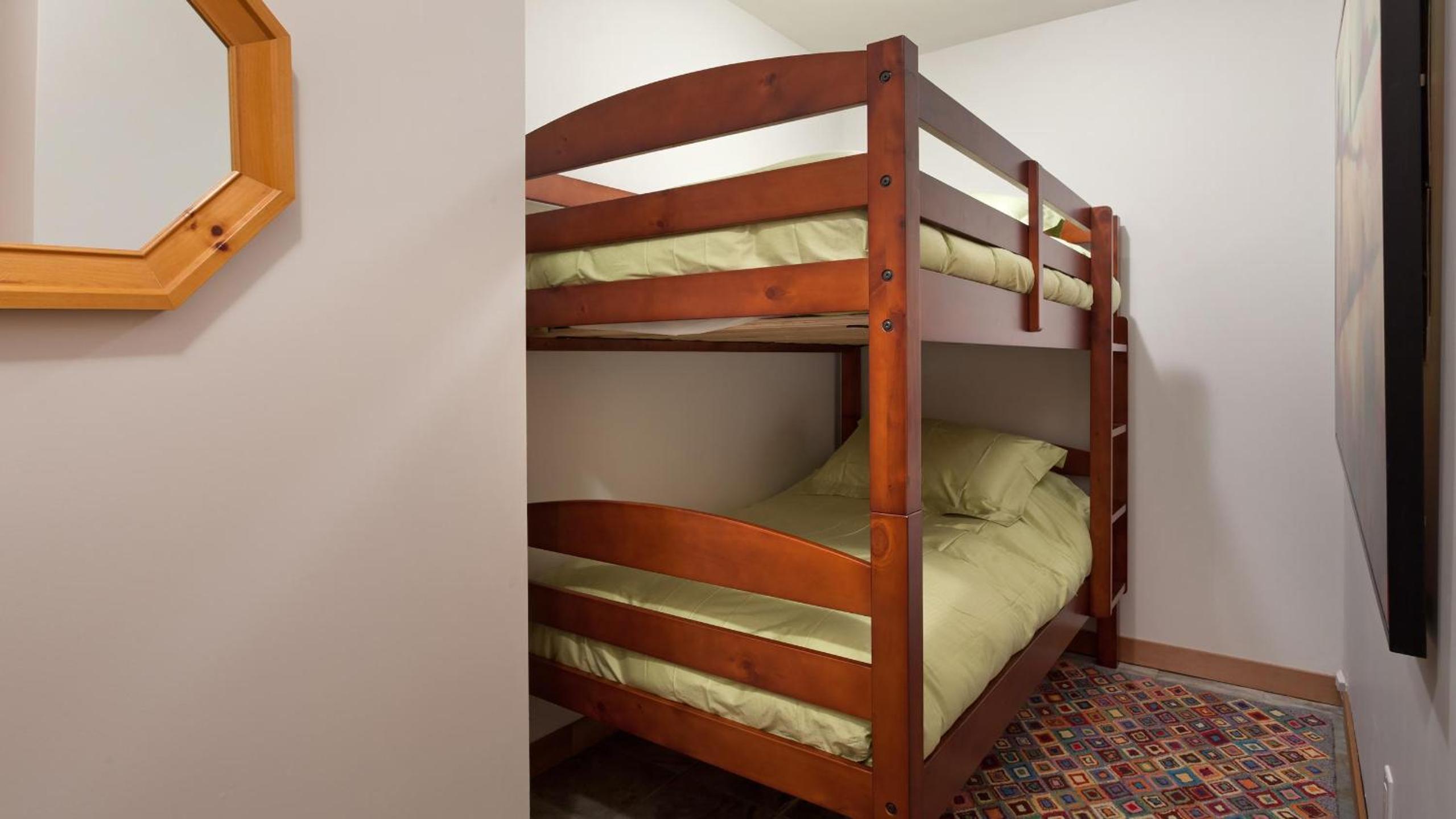 Mountain Star 1 | Mountain Townhome with Hot Tub, 100m from Slopes, Free Village Shuttle