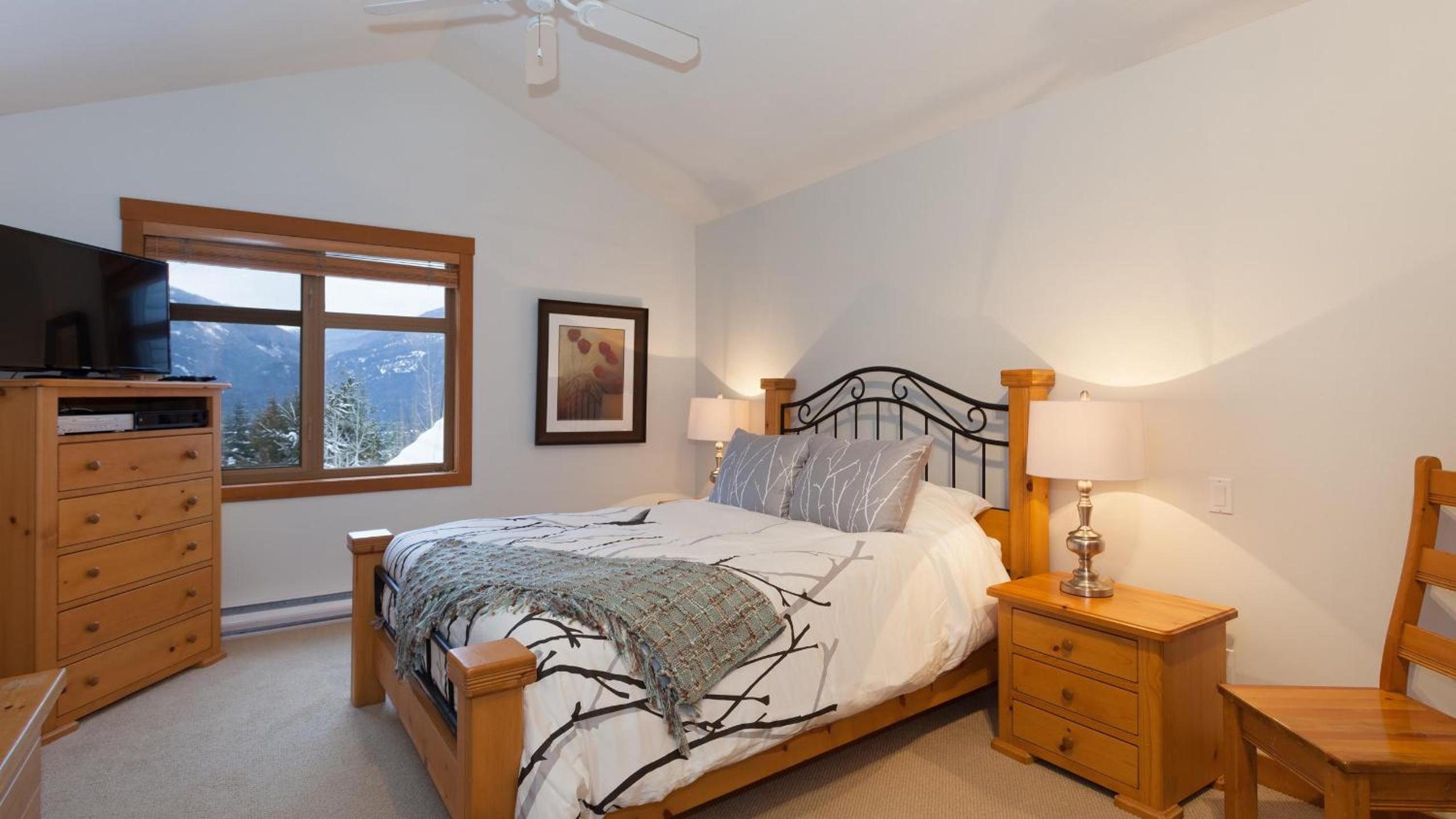 Mountain Star 1 | Mountain Townhome with Hot Tub, 100m from Slopes, Free Village Shuttle