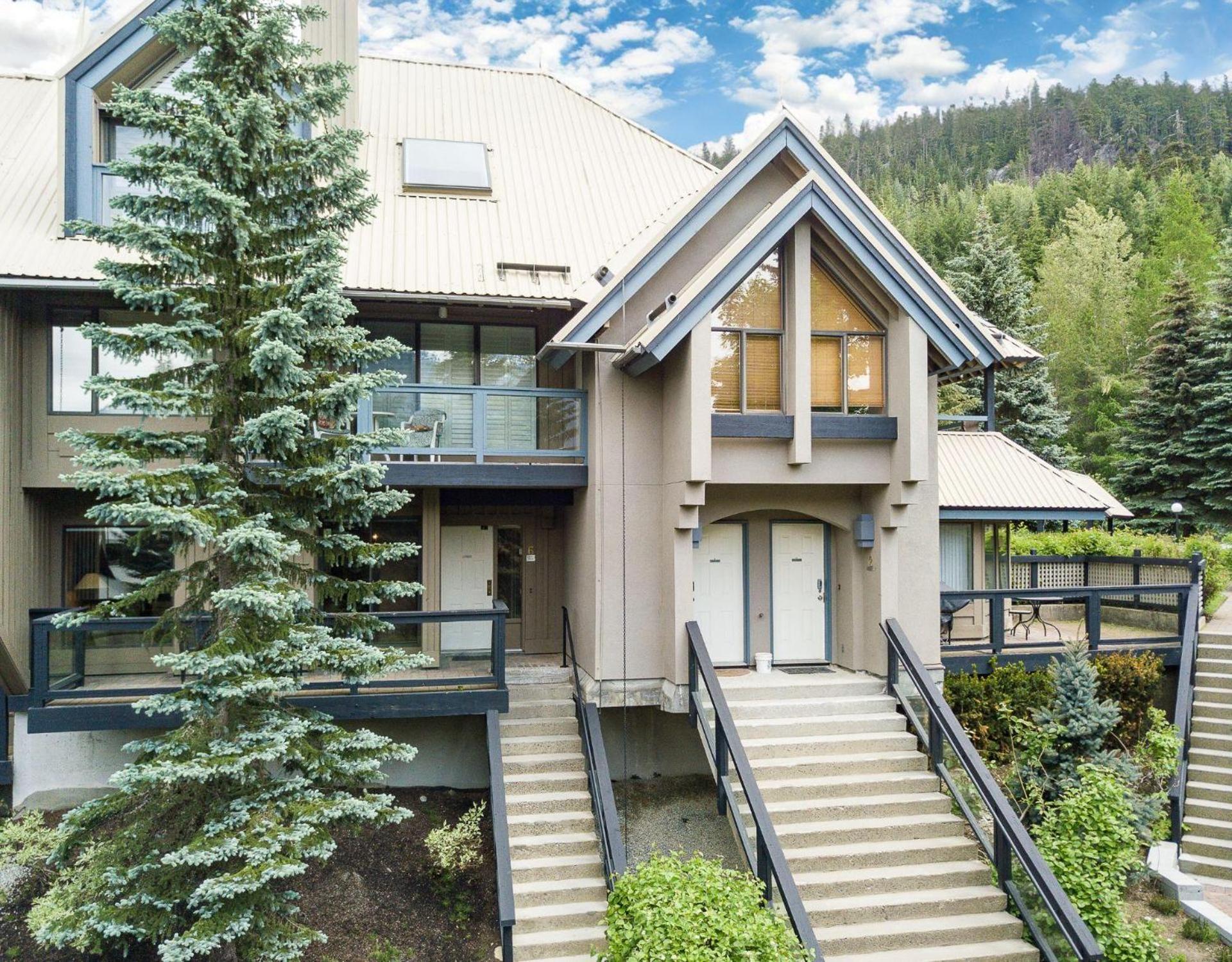 Foxglove 6 - The Villas | 1-Level Townhouse Walking distance to Village & Close to Ski Hill
