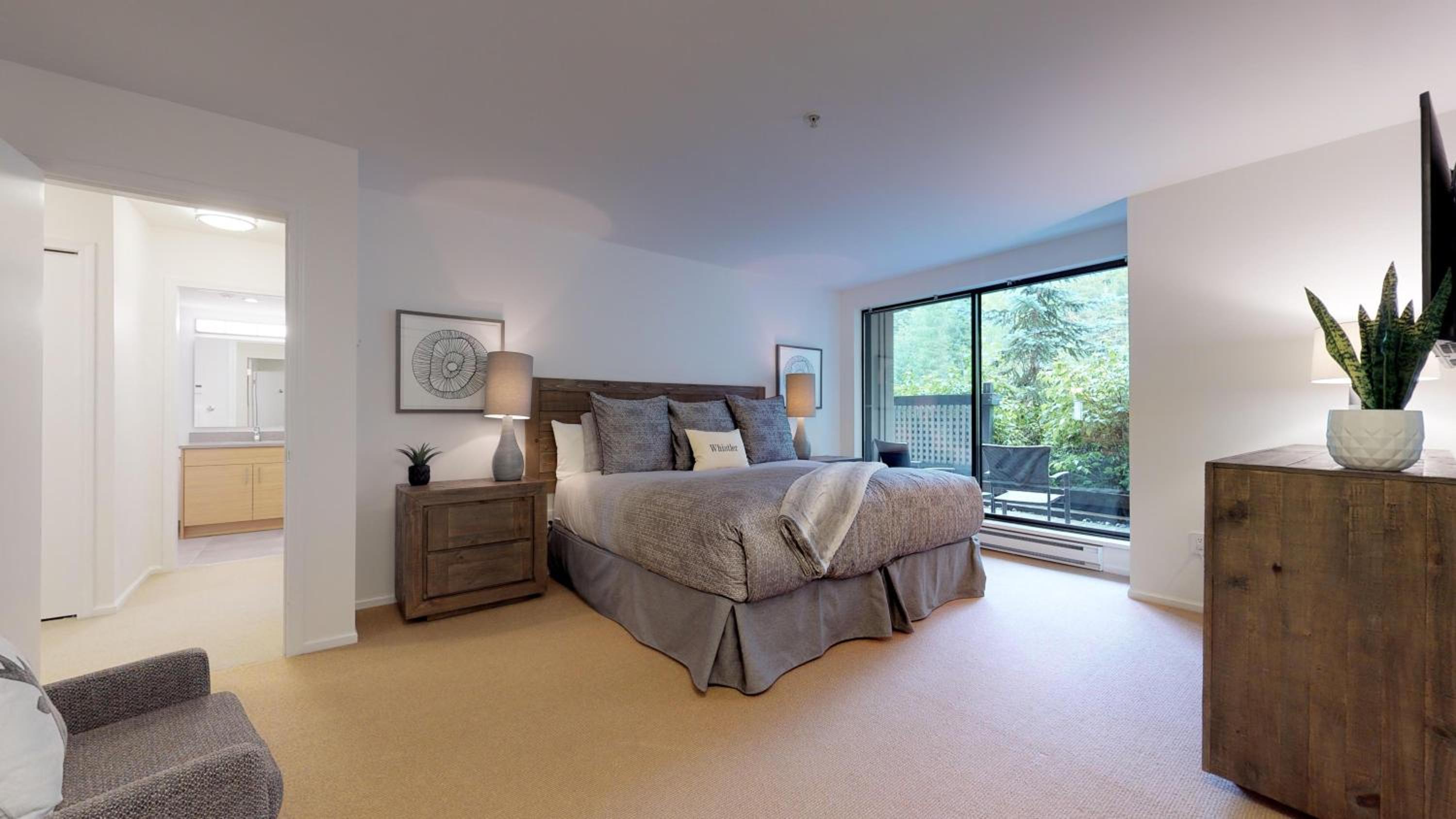 Foxglove 6 - The Villas | 1-Level Townhouse Walking distance to Village & Close to Ski Hill