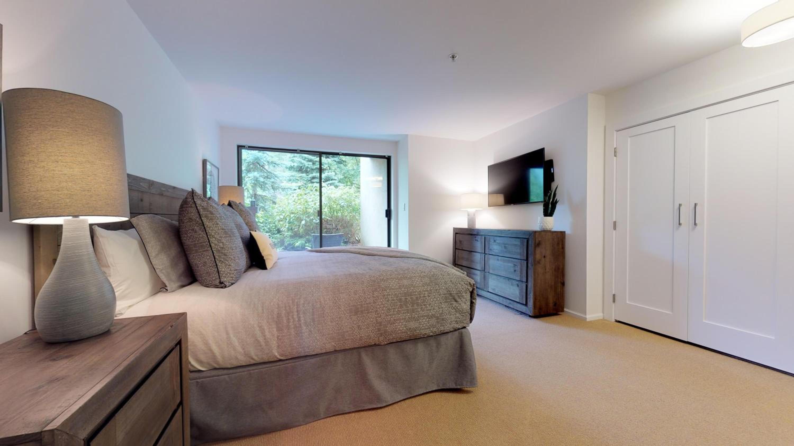 Foxglove 6 - The Villas | 1-Level Townhouse Walking distance to Village & Close to Ski Hill
