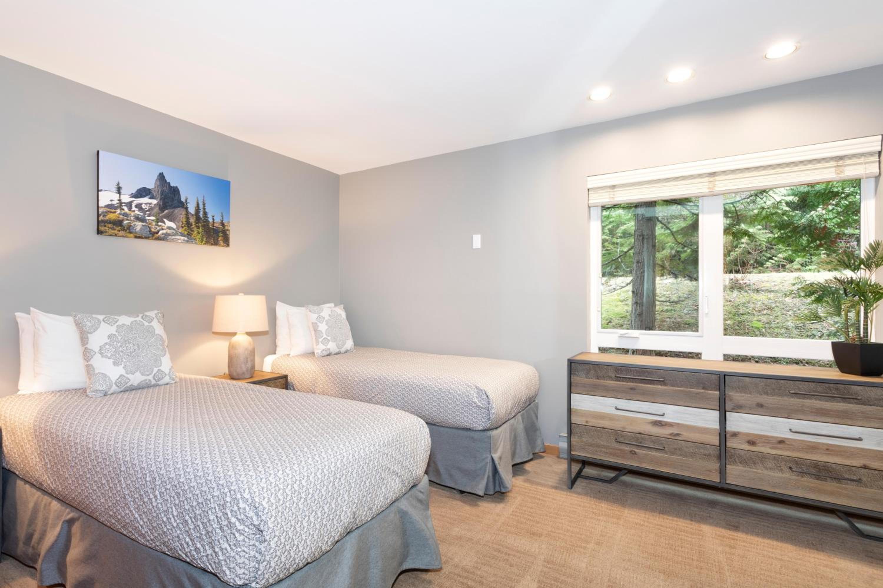 Snowgoose 18 | Ski-In Family Townhome w/ Private Hot Tub, Fireplace, Parking, & Wifi