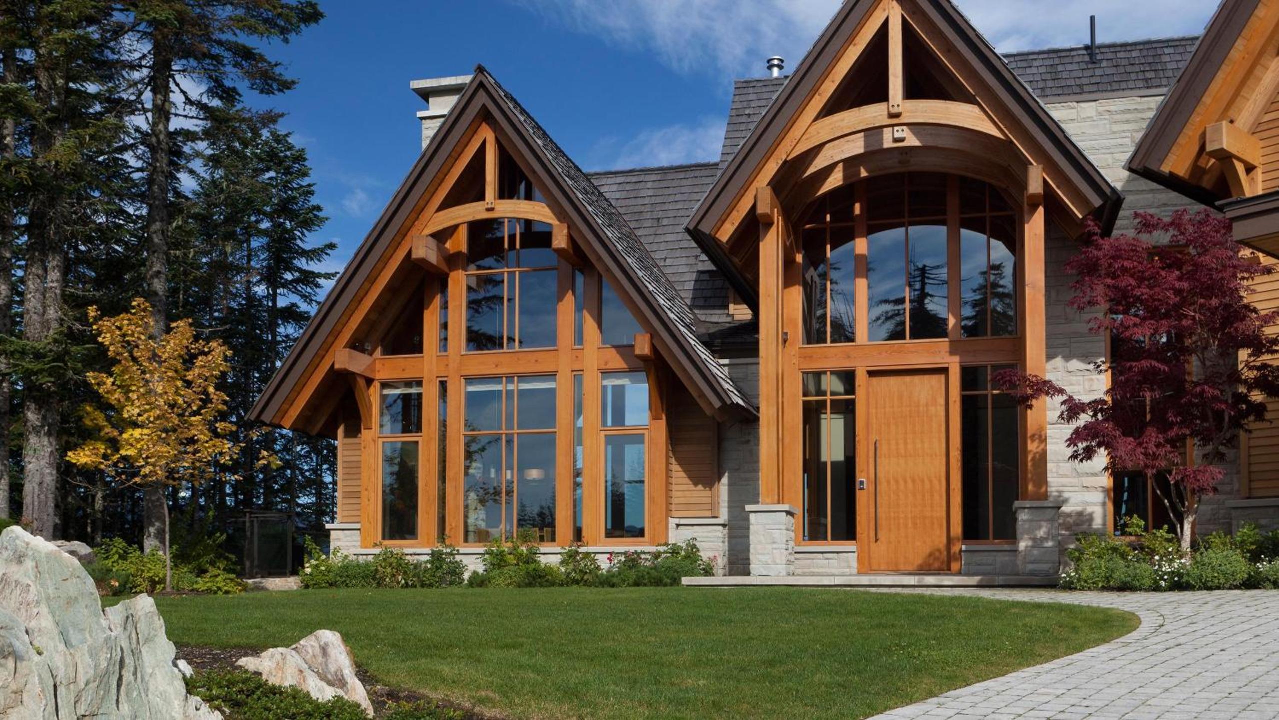 Kadenwood 2951 - Guest Favorite Luxury Ski Chalet with Jacuzzi, Heated Pool & Cinema