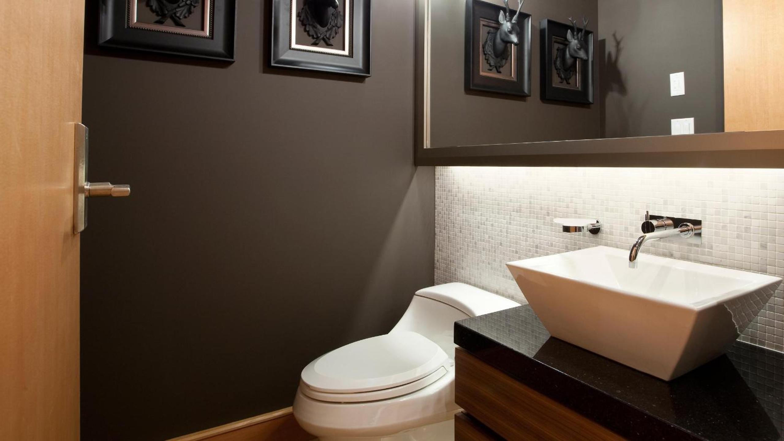 Kadenwood 2951 - Guest Favorite Luxury Ski Chalet with Jacuzzi, Heated Pool & Cinema