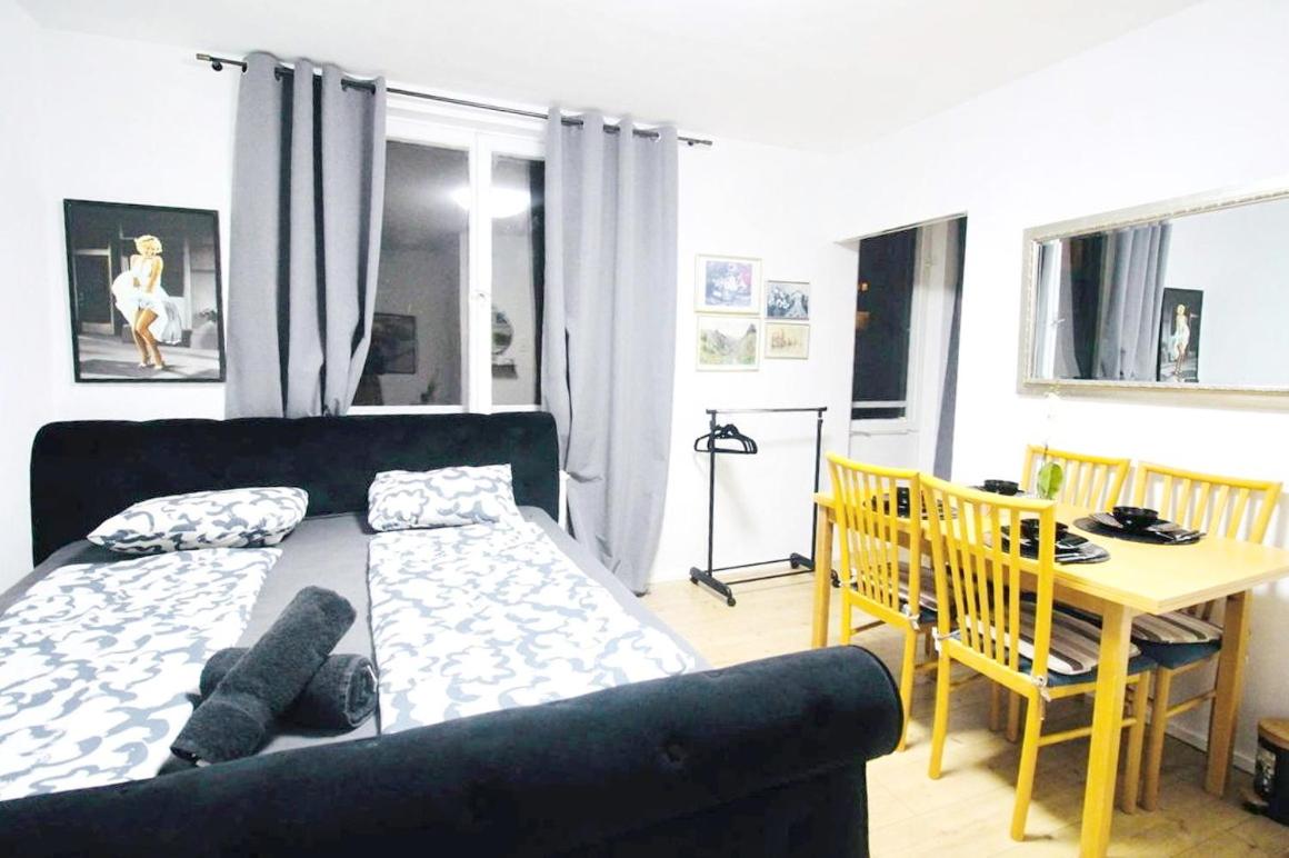 Modern Apartment in Millennium City Area