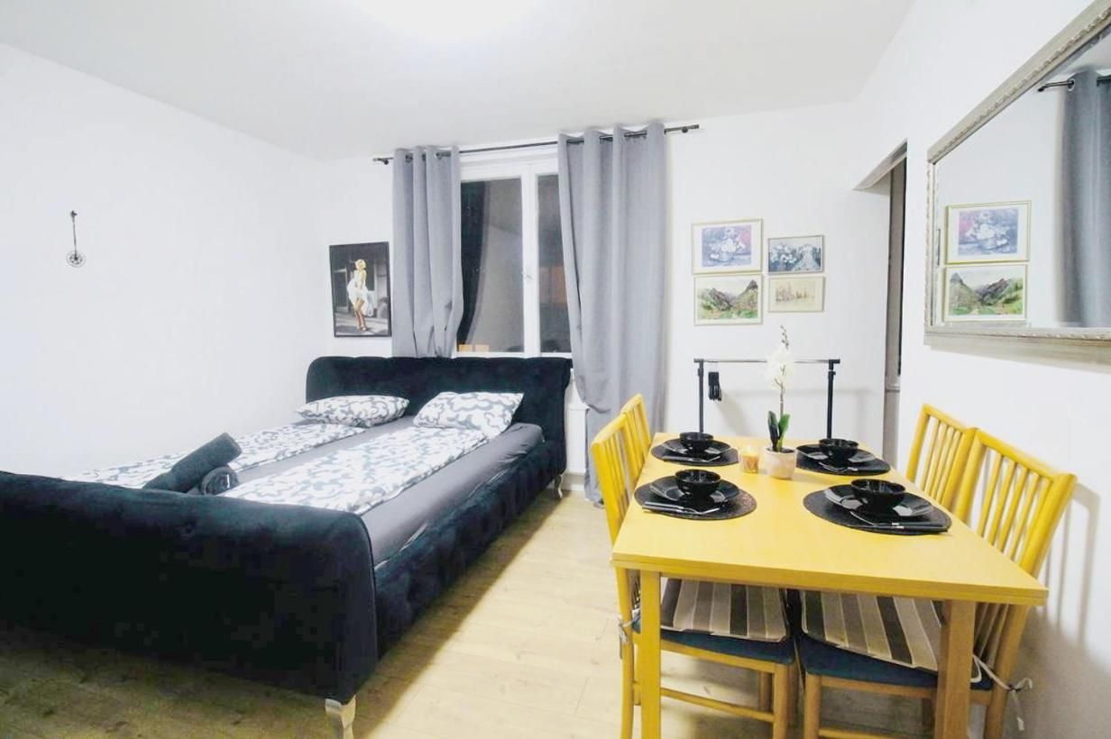 Modern Apartment in Millennium City Area