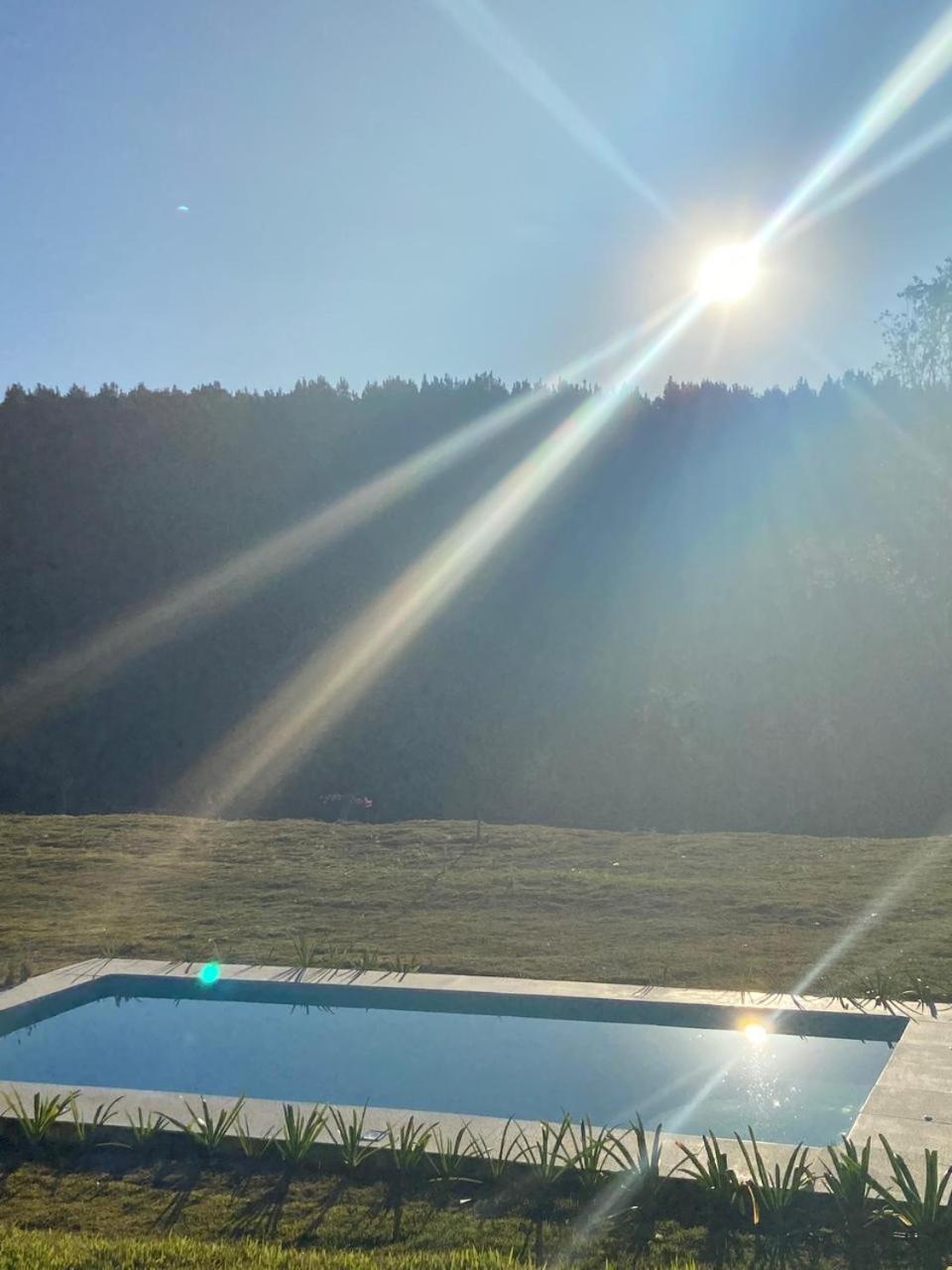 Casa de campo com piscina