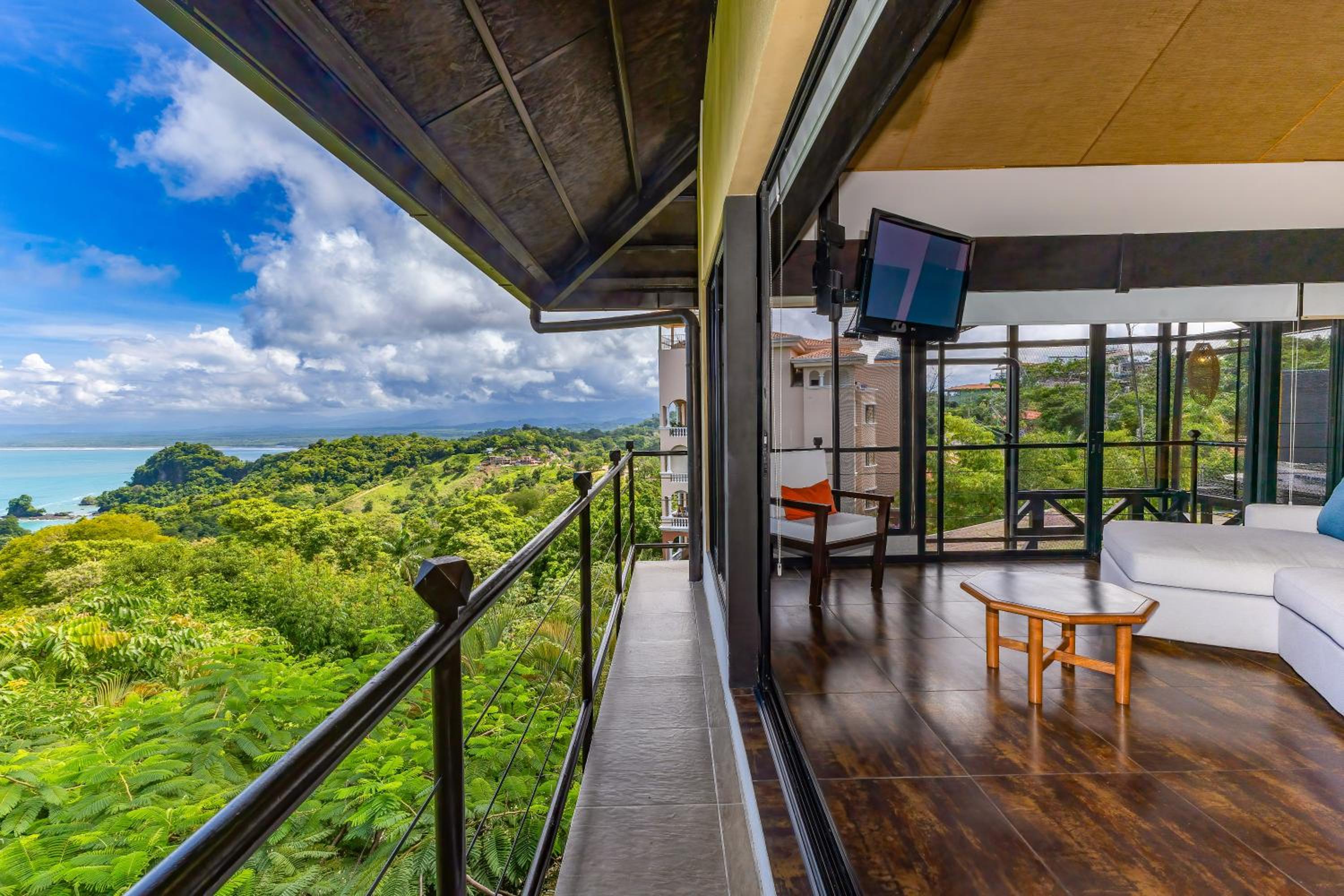Tulemar Resort