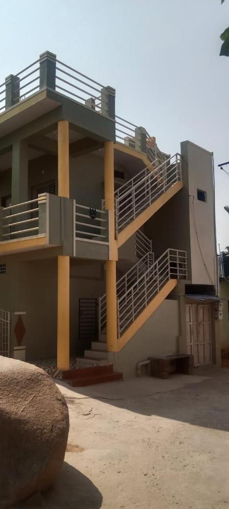 Venkis Homestay