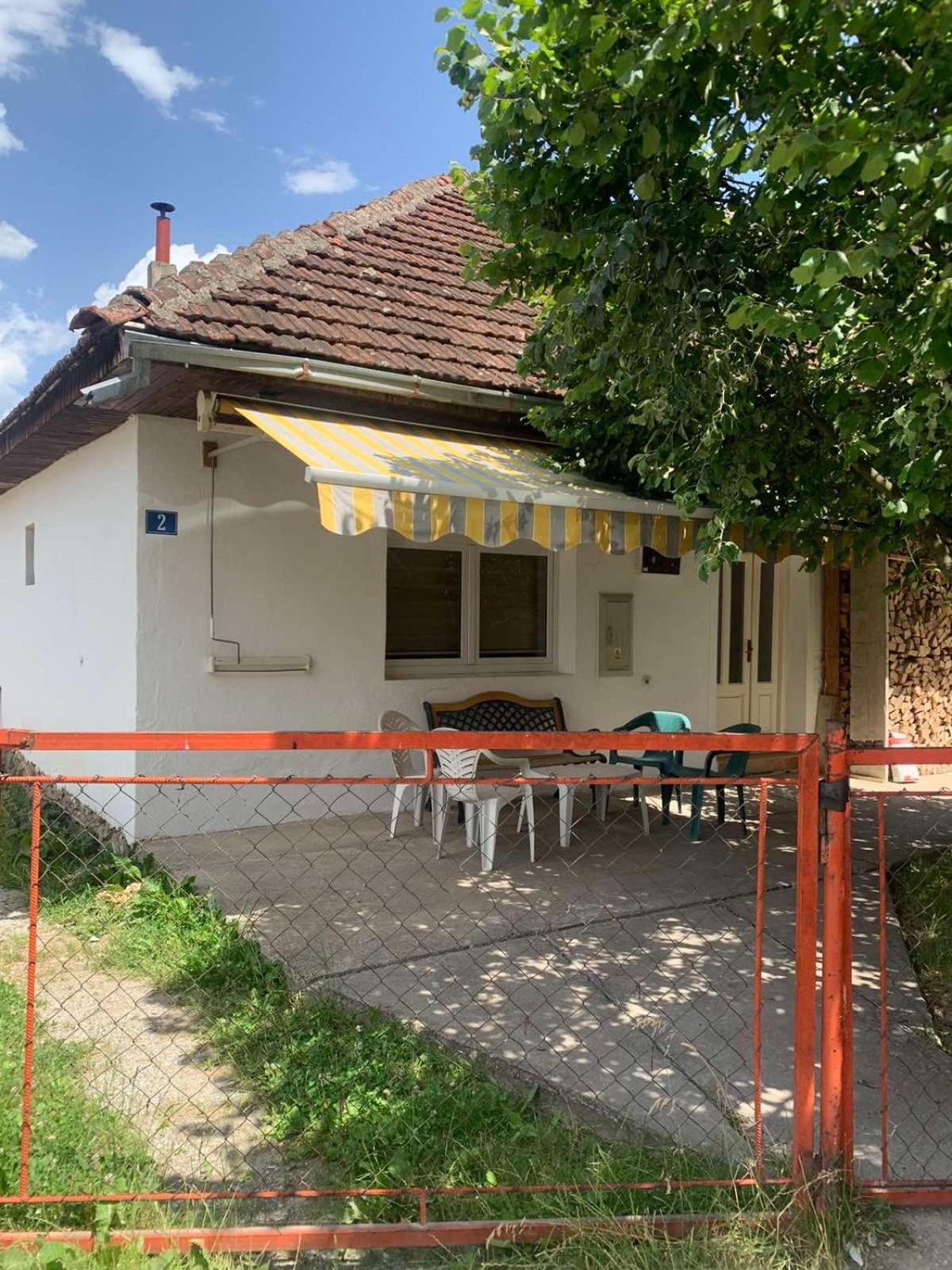 Racina Apartmani