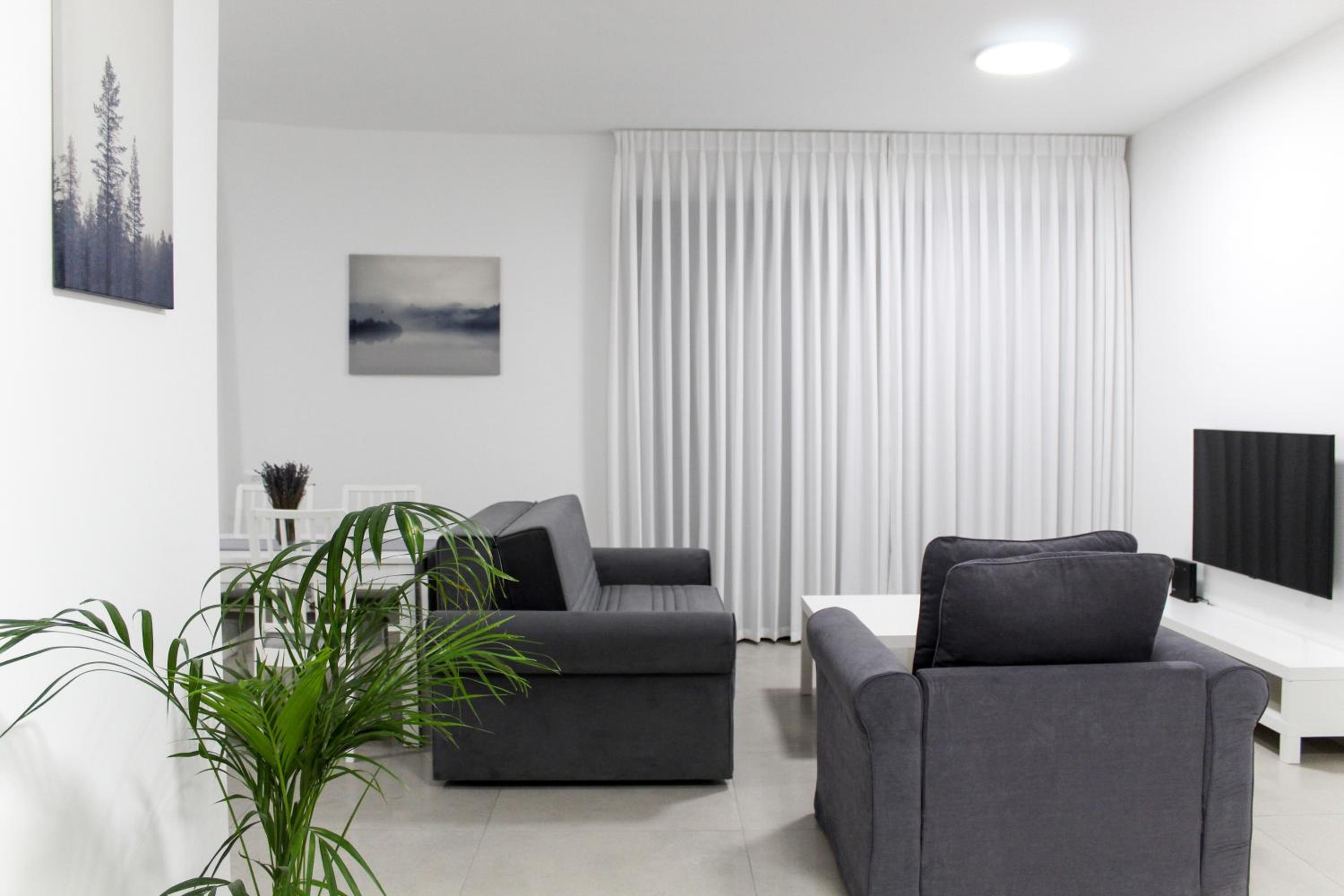 Luxury Penthouse With Sea View #62 By Hashdera Eilat view 4