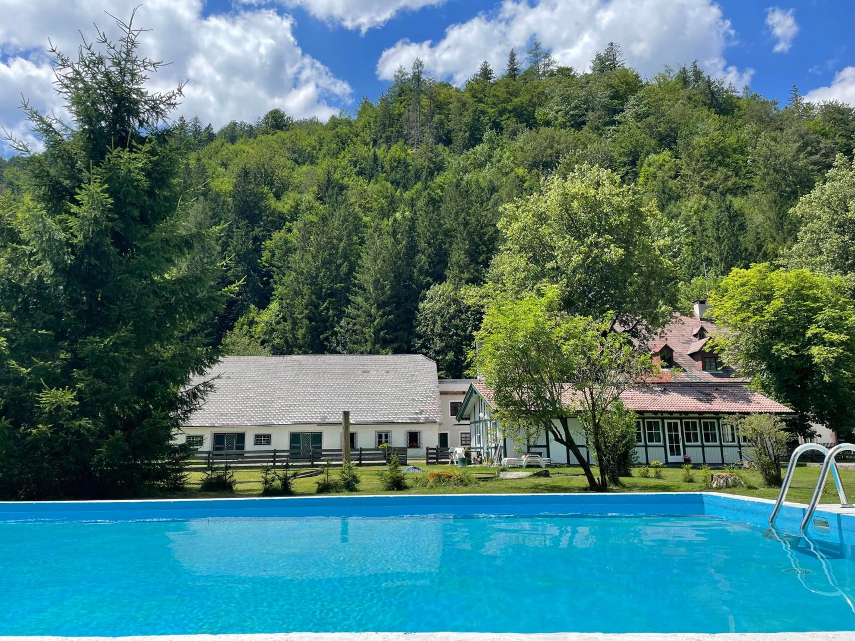 Ferienwohnungen Taverne