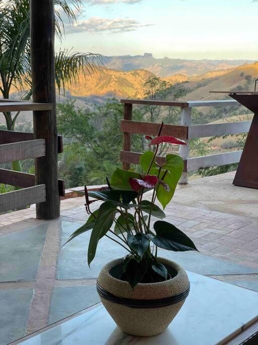 A Casa de Campo mais bem localizada de Gonçalves!