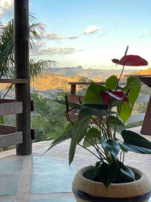 A Casa de Campo mais bem localizada de Gonçalves!