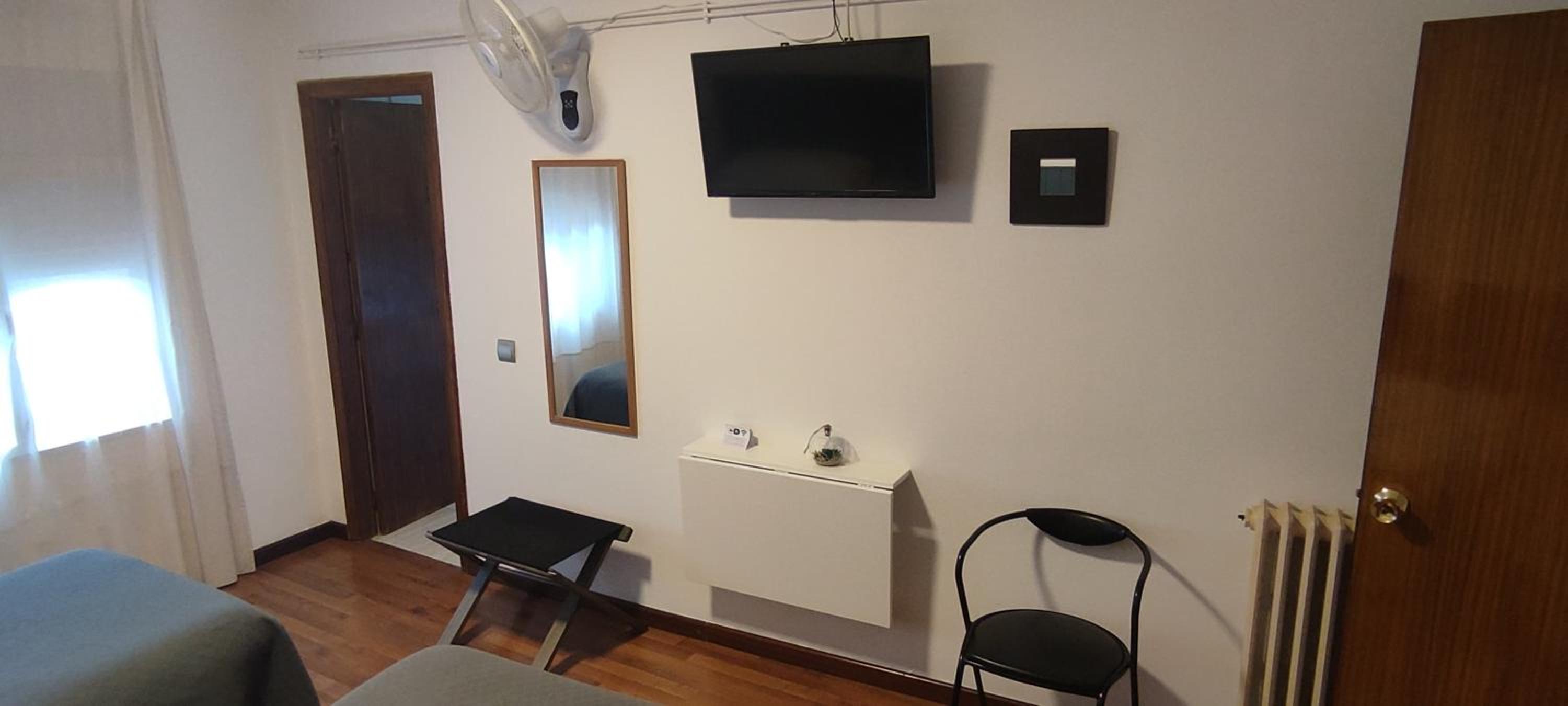 Hostal Cruce