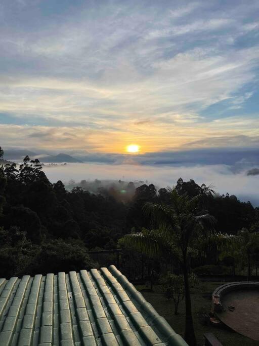 A Casa de Campo mais bem localizada de Gonçalves!