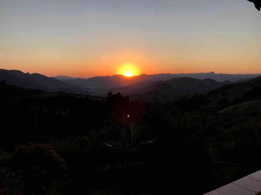 A Casa de Campo mais bem localizada de Gonçalves!
