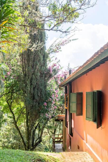 A Casa de Campo mais bem localizada de Gonçalves!