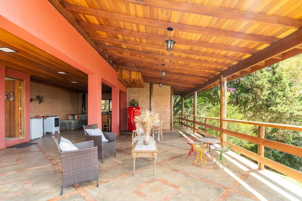 A Casa de Campo mais bem localizada de Gonçalves!