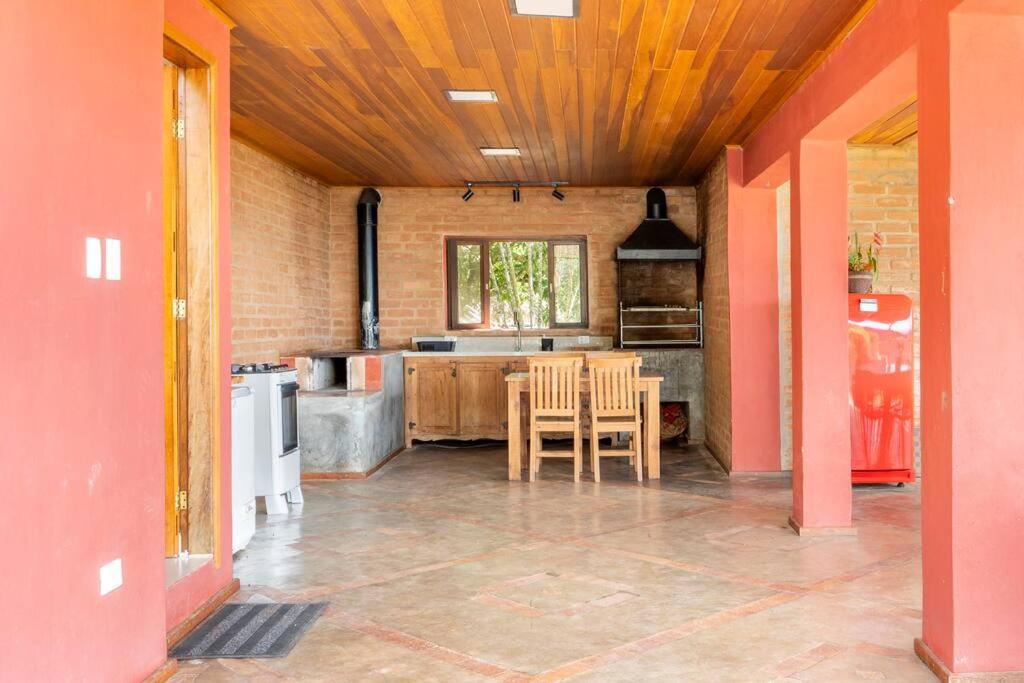 A Casa de Campo mais bem localizada de Gonçalves!
