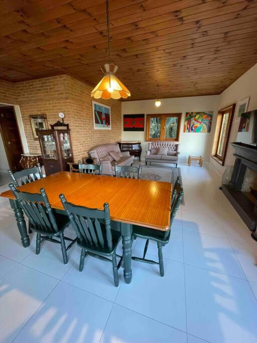 A Casa de Campo mais bem localizada de Gonçalves!
