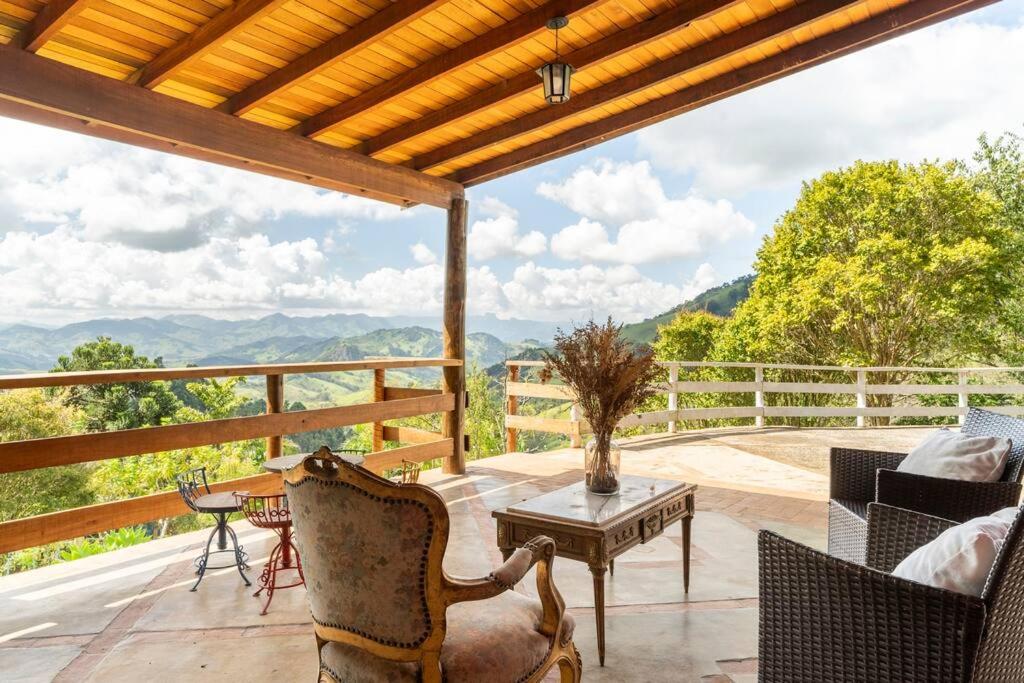 A Casa de Campo mais bem localizada de Gonçalves!