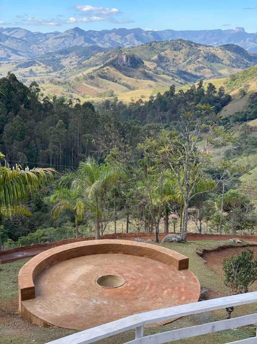 A Casa de Campo mais bem localizada de Gonçalves!