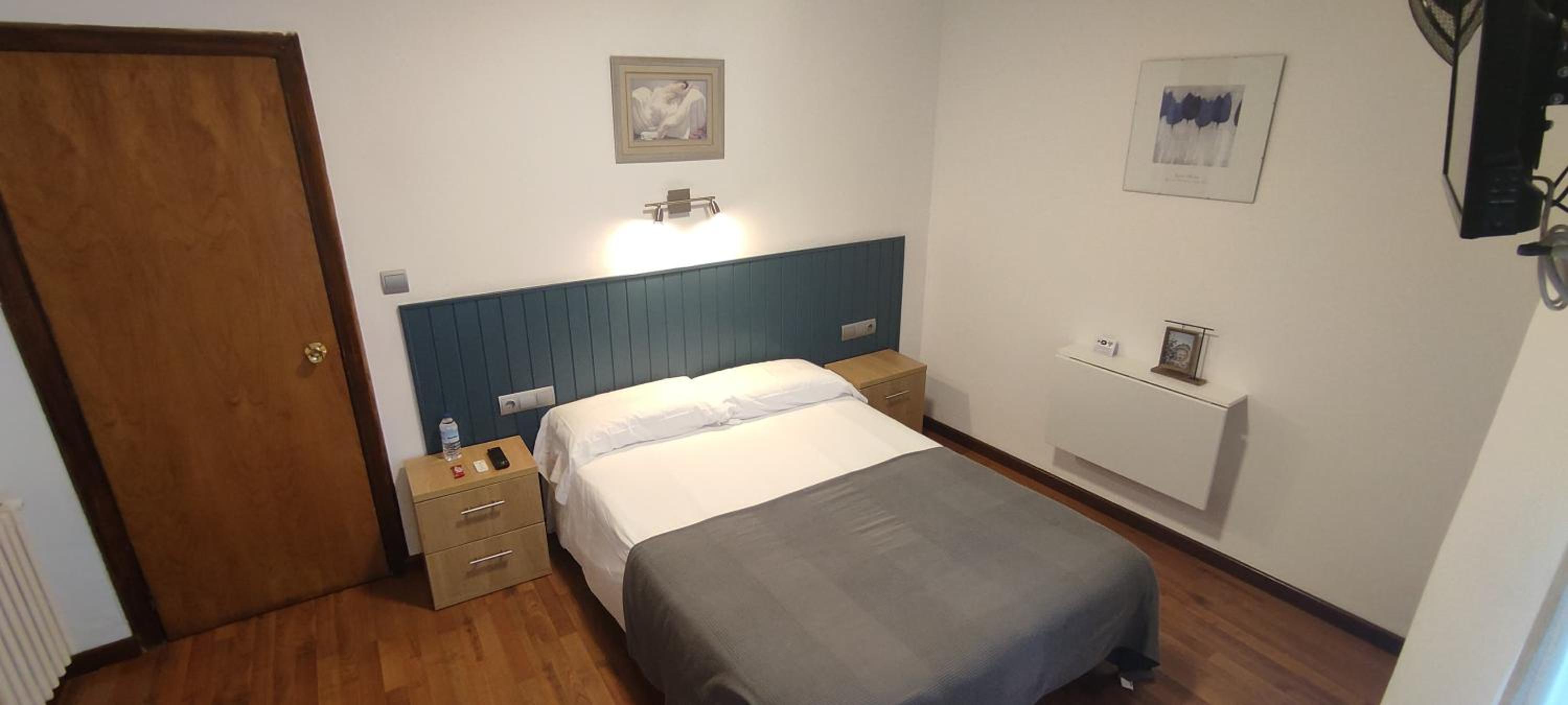 Hostal Cruce