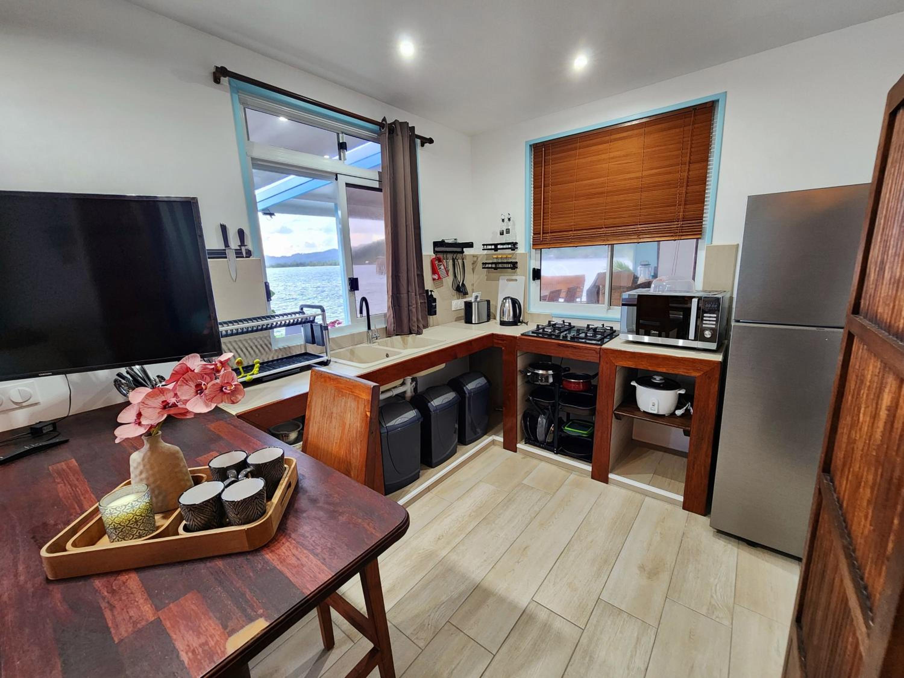 Studio bord de mer Fare Tahitea Pension