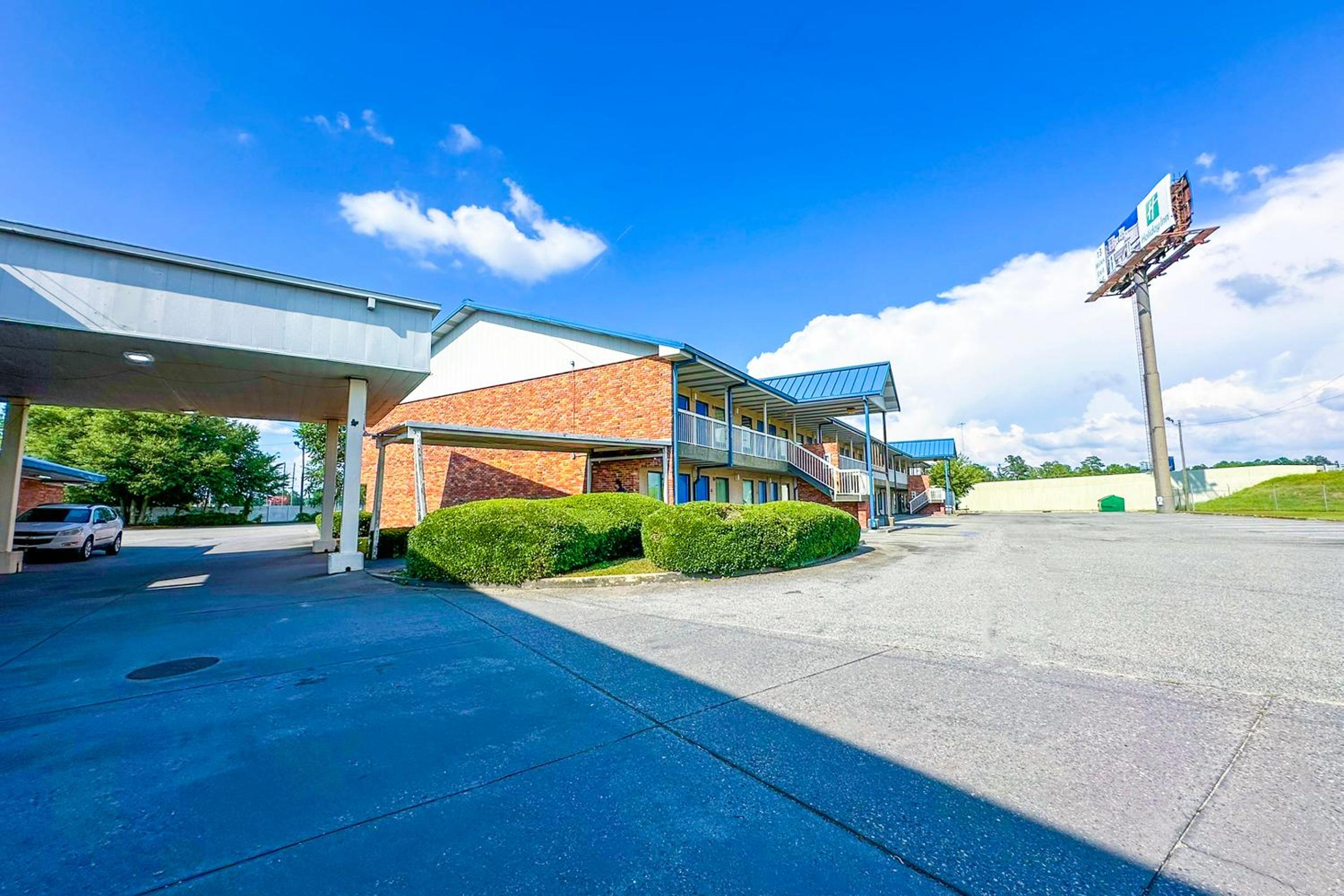 Hahira Inn By OYO near Valdosta view 4