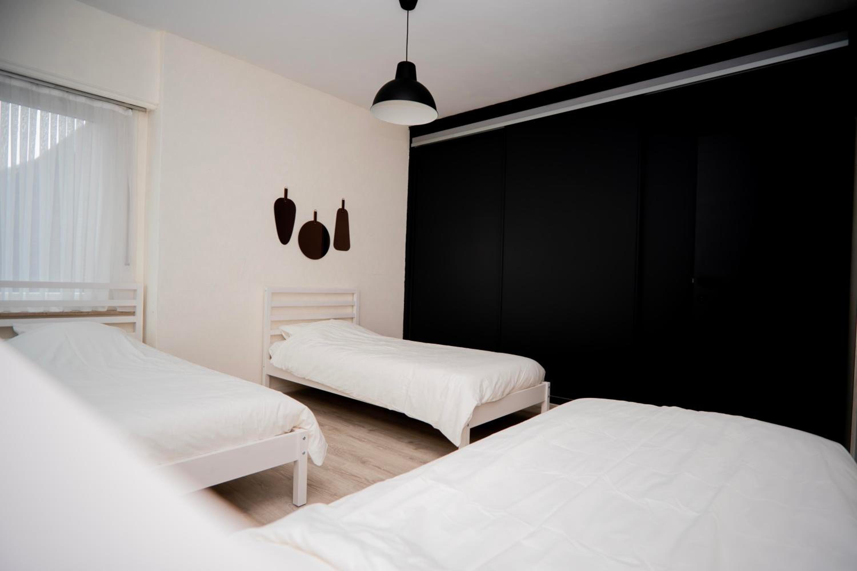 Capstay Sweet home