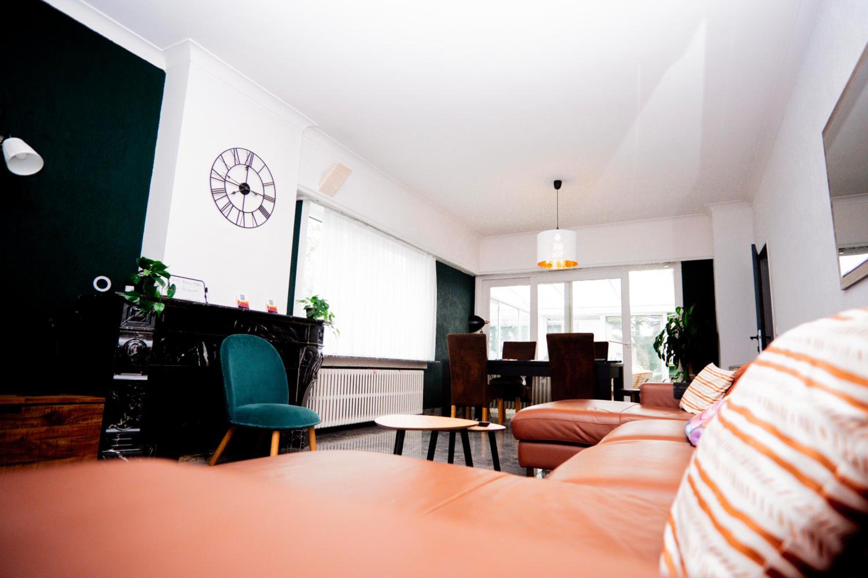 Capstay Sweet home