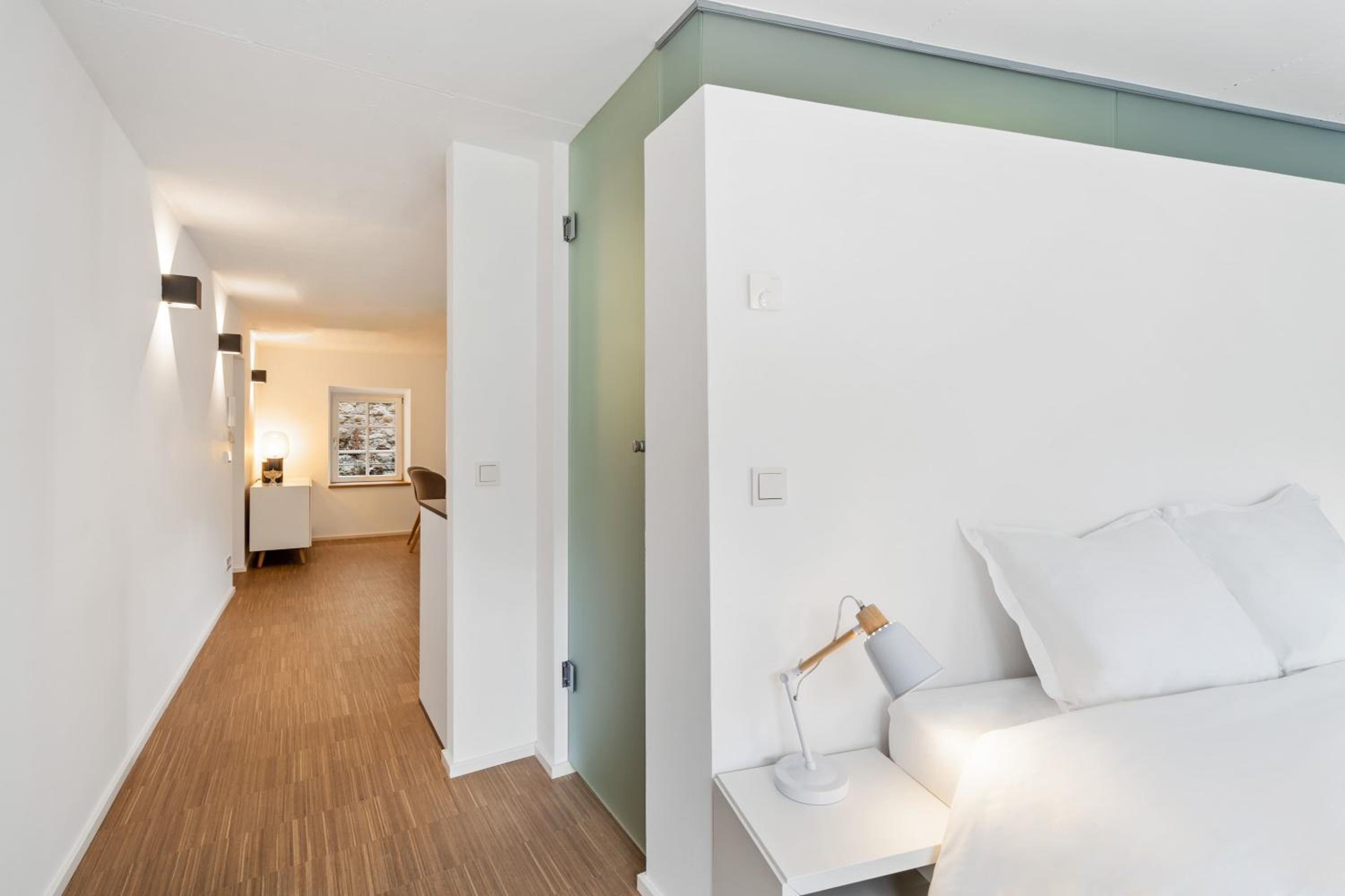 Stylish Stay in Grund with Balcony & City Views view 3