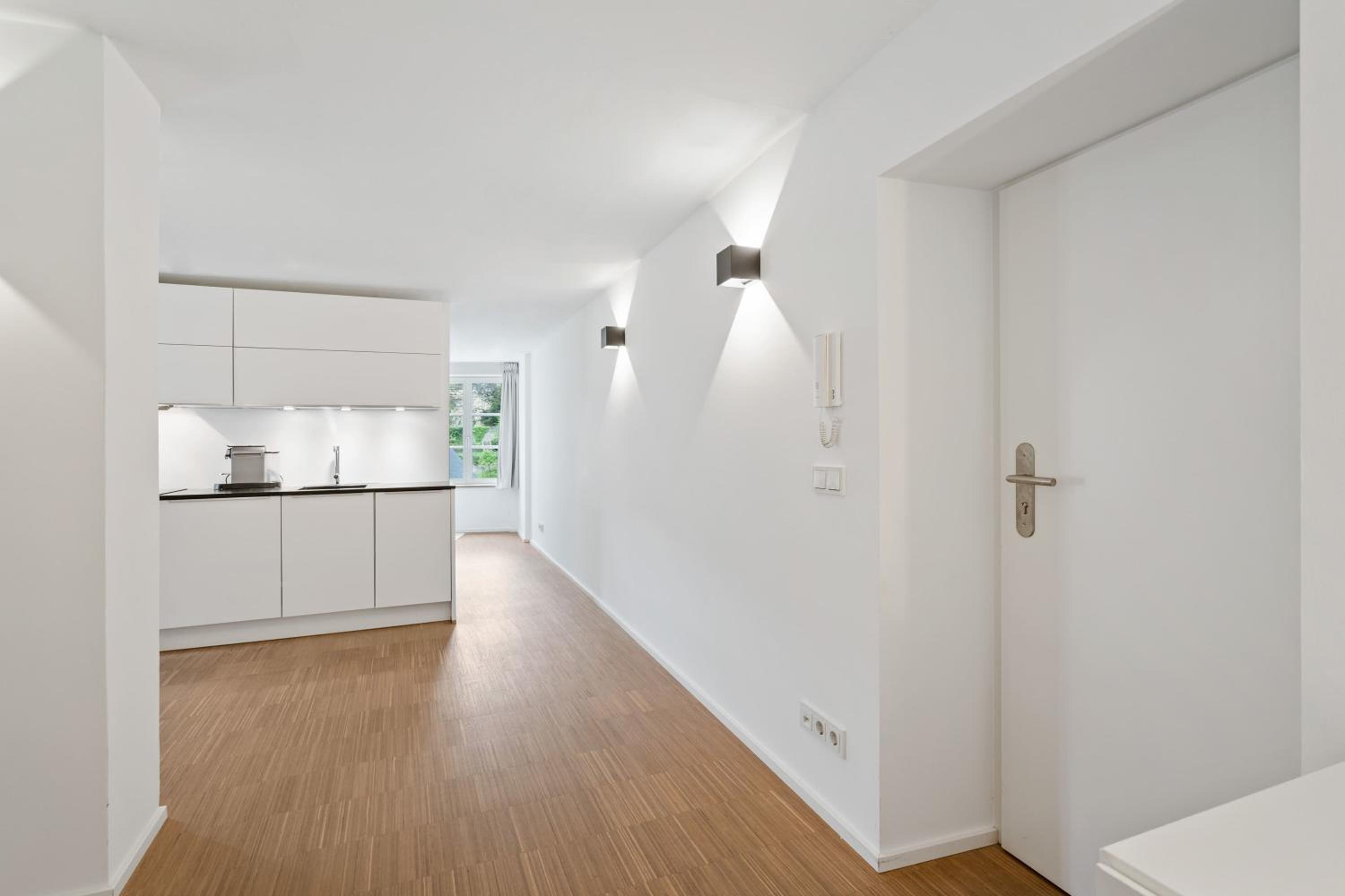 Stylish Stay in Grund with Balcony & City Views view 4