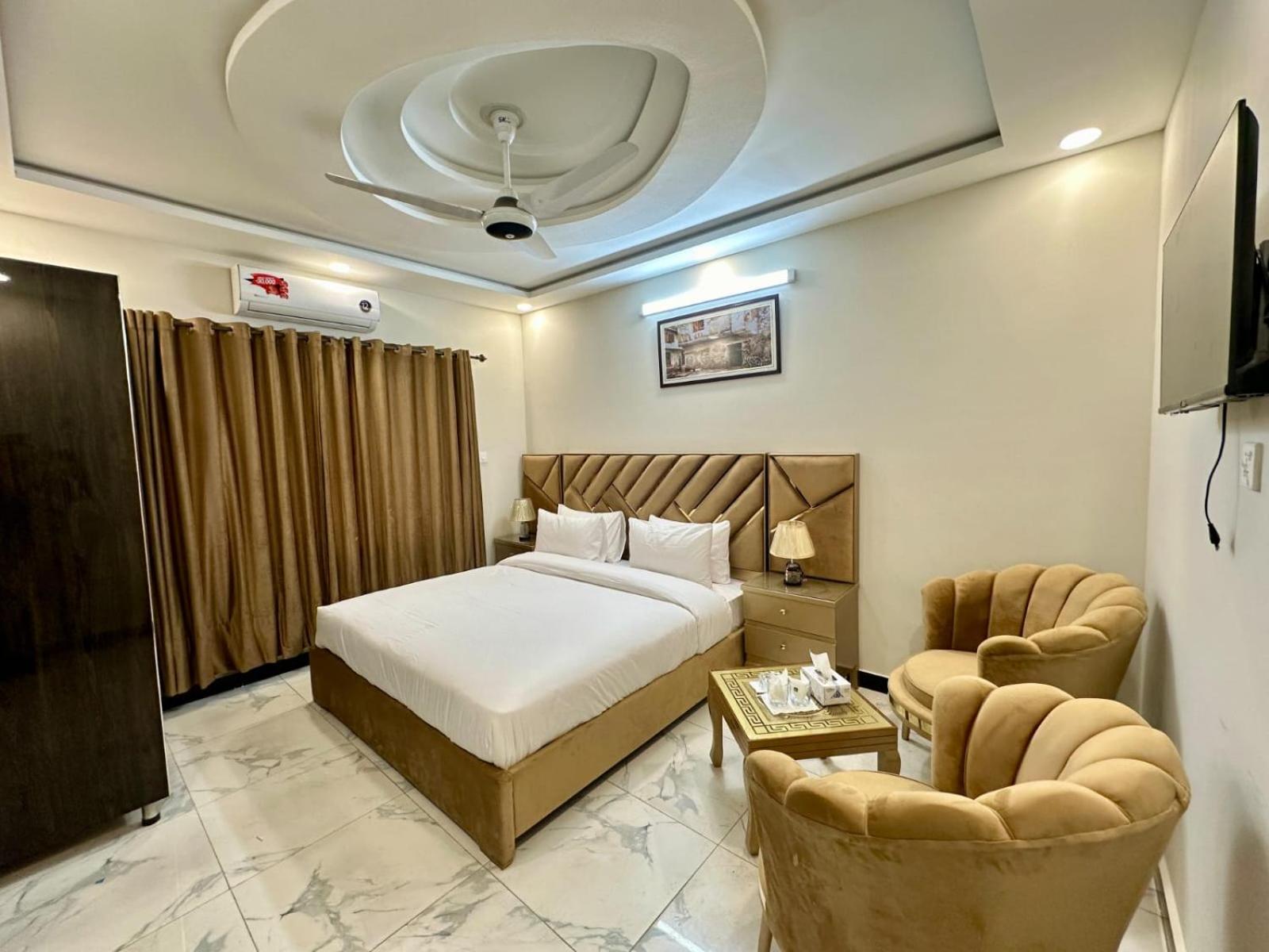Travis Executive Guest House