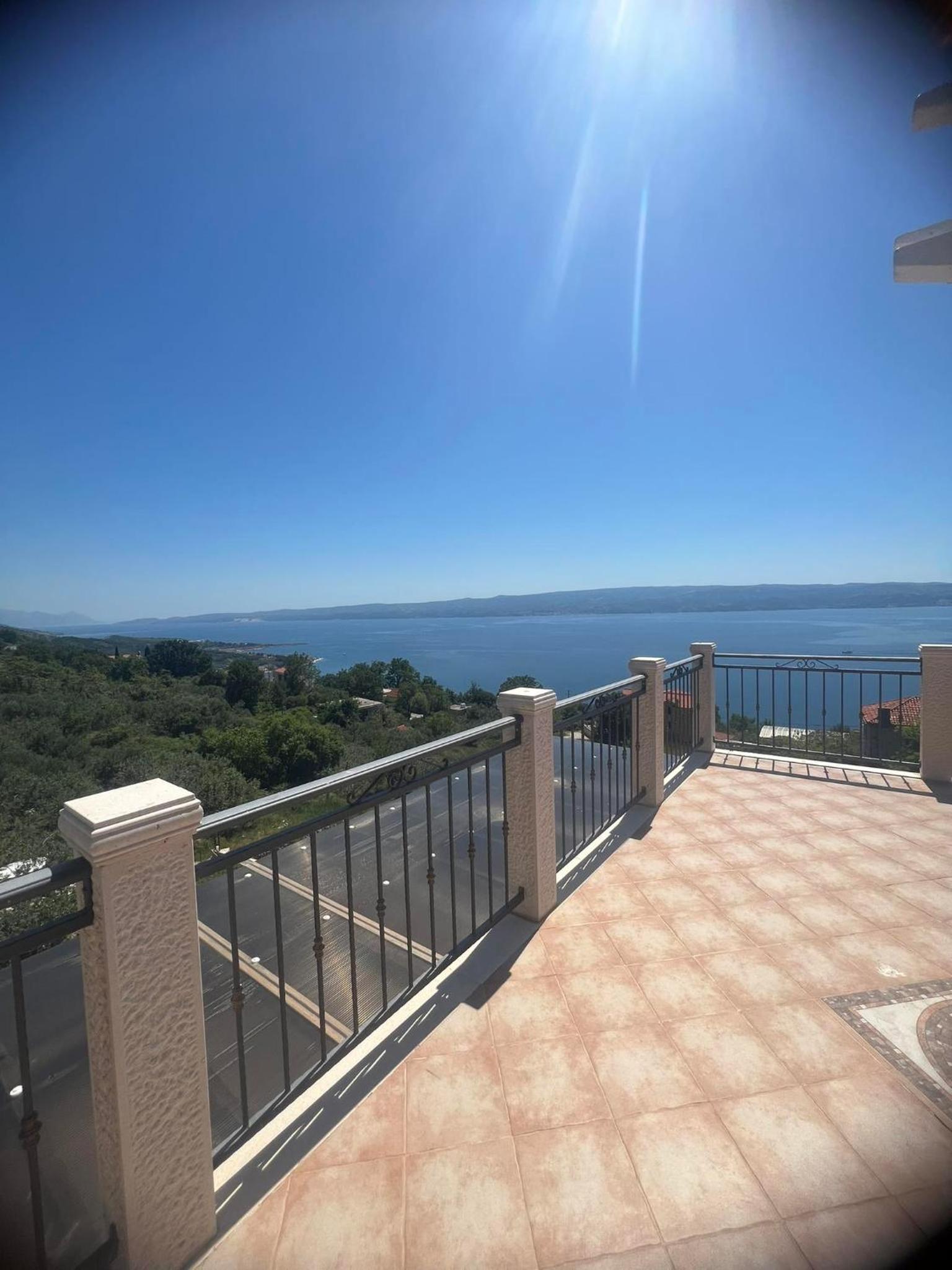 Villa Diana with pool, sauna,playground, view 5