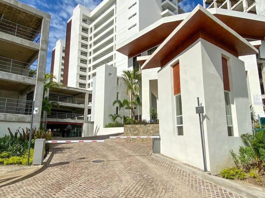 Hotel Harbor 13010 by Moikkarentals - Image 1