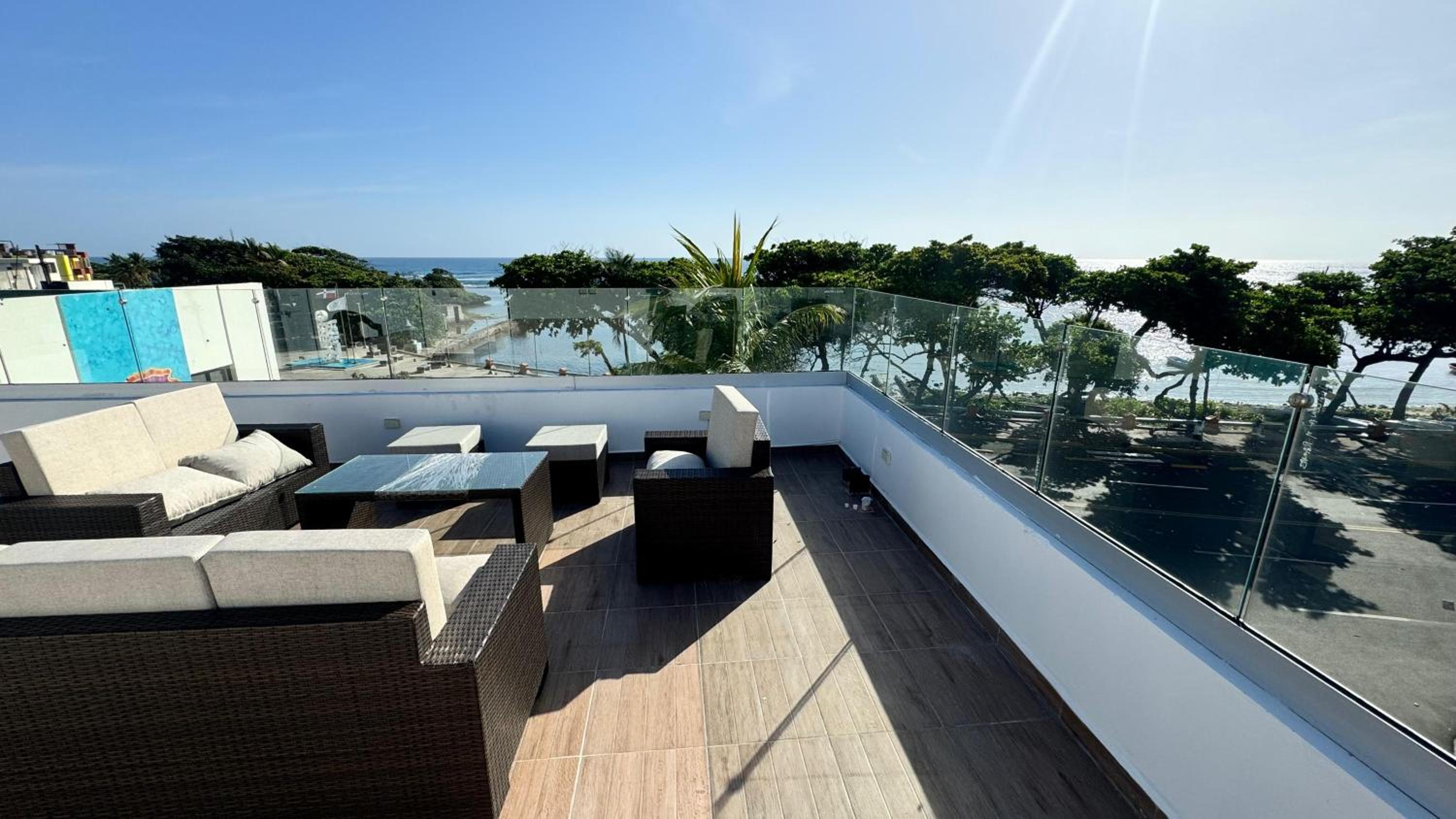 Apartament central frente al mar
