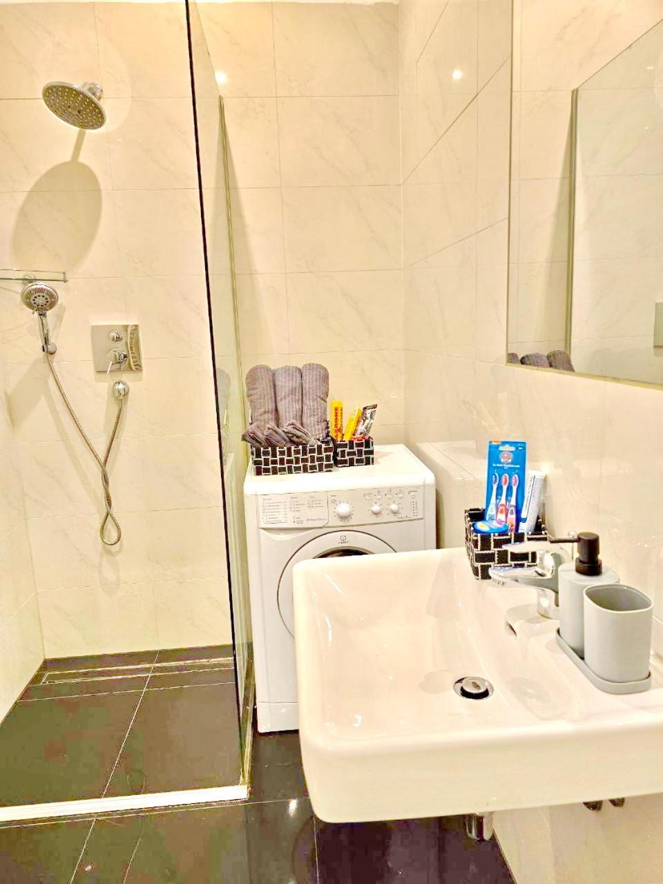 W Apartment - Brigittenau Area MM6