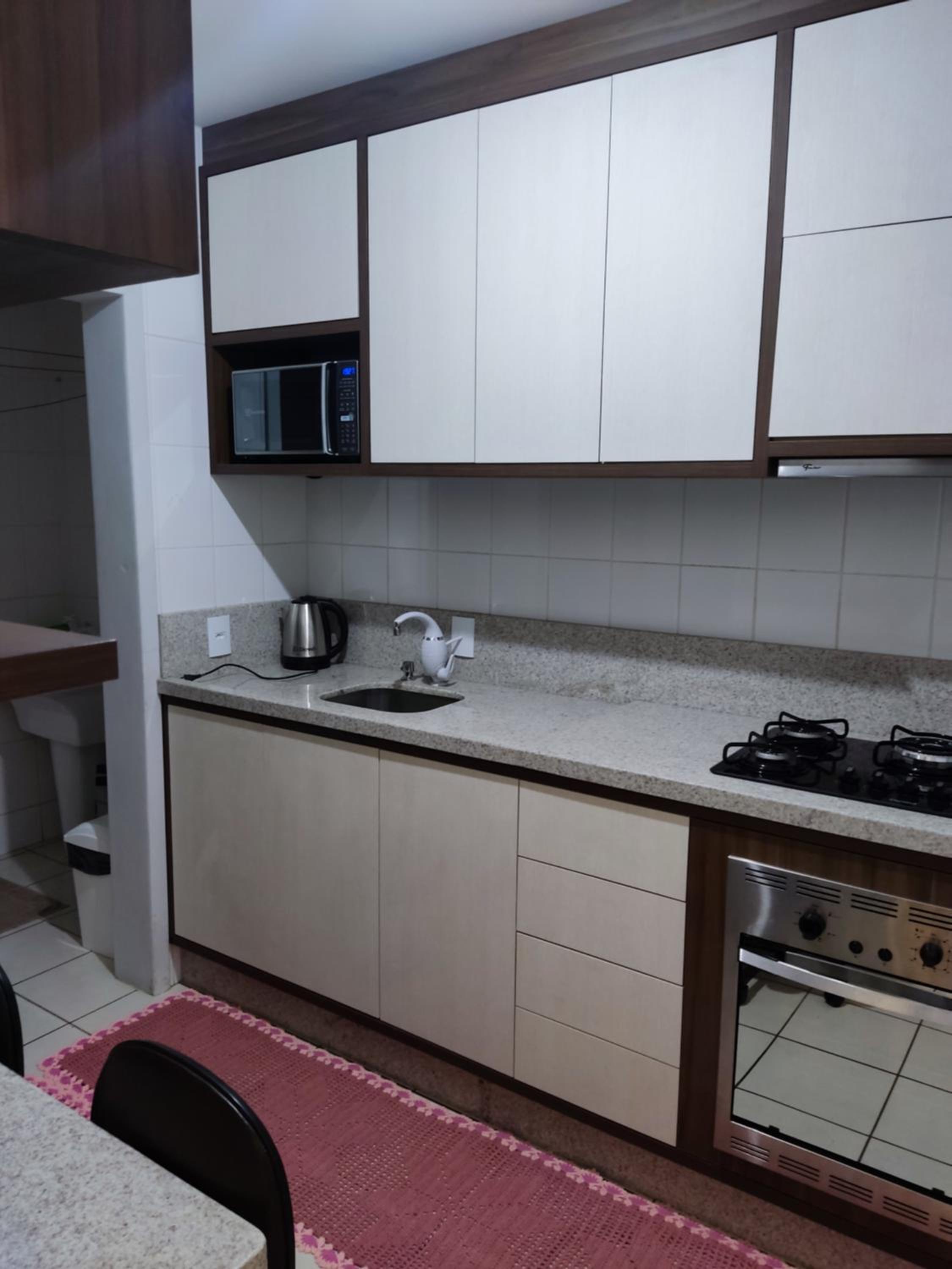 Apartamento com ar condicionado nos 2 quartos