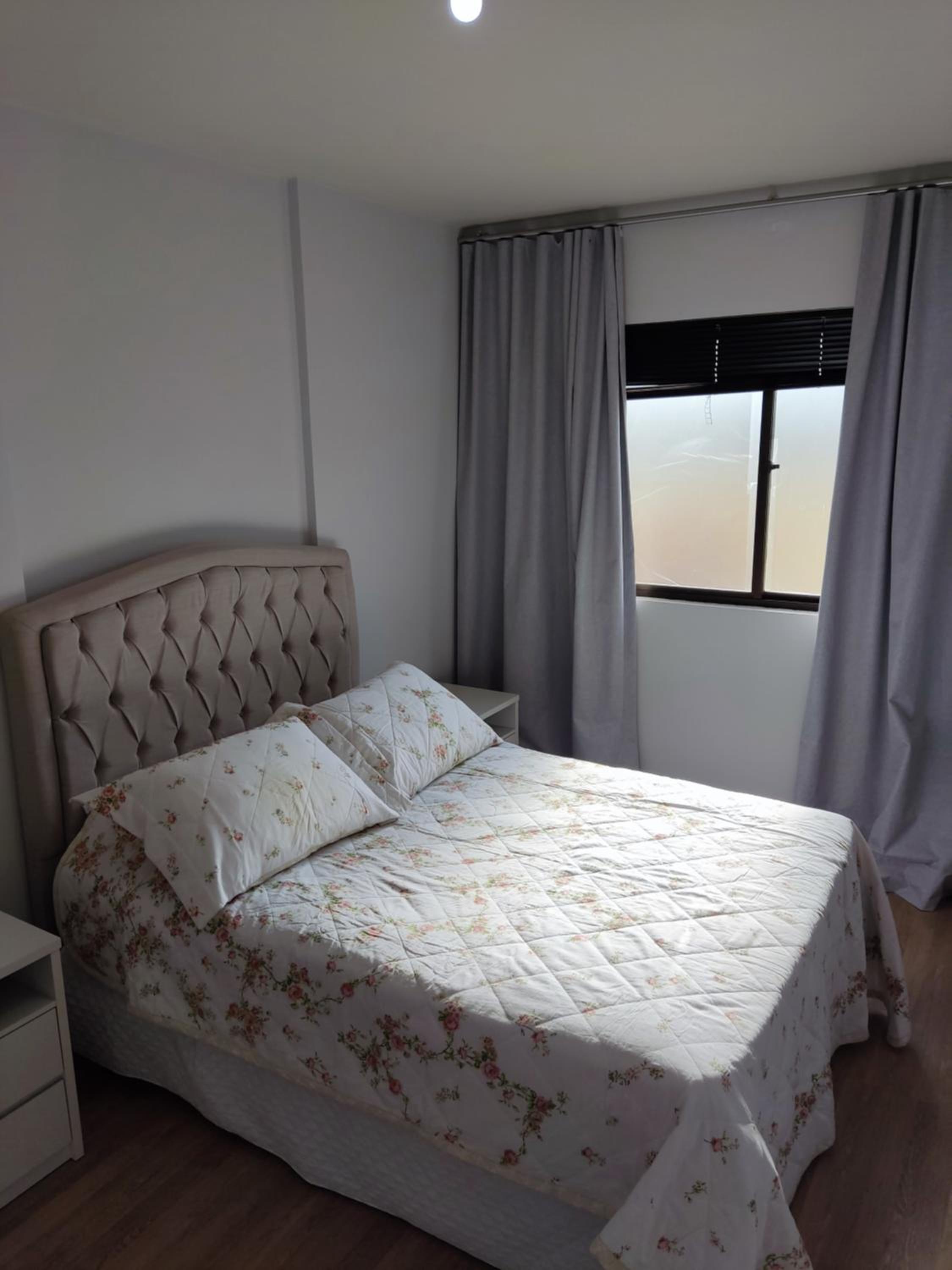 Apartamento com ar condicionado nos 2 quartos