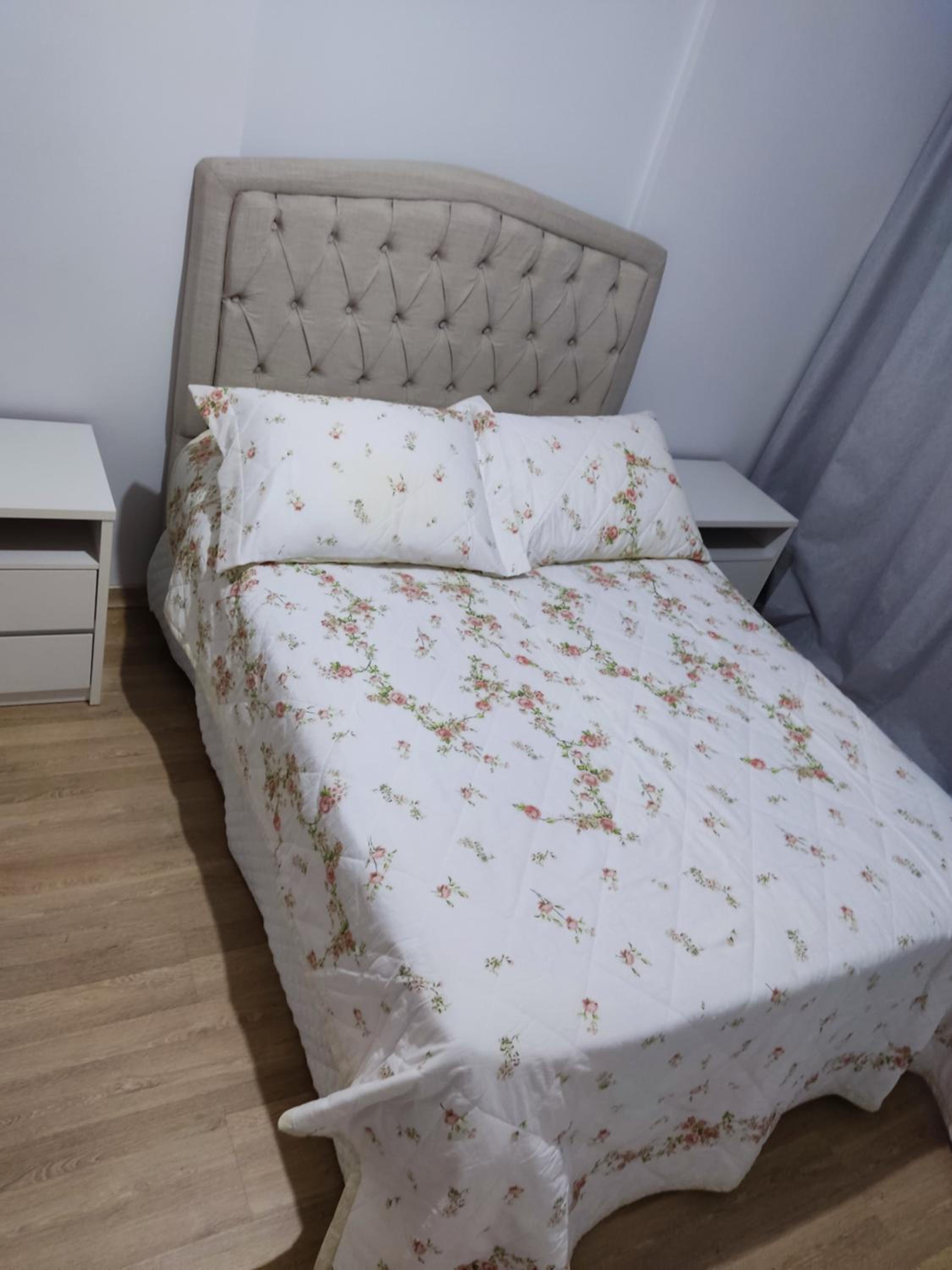Apartamento com ar condicionado nos 2 quartos