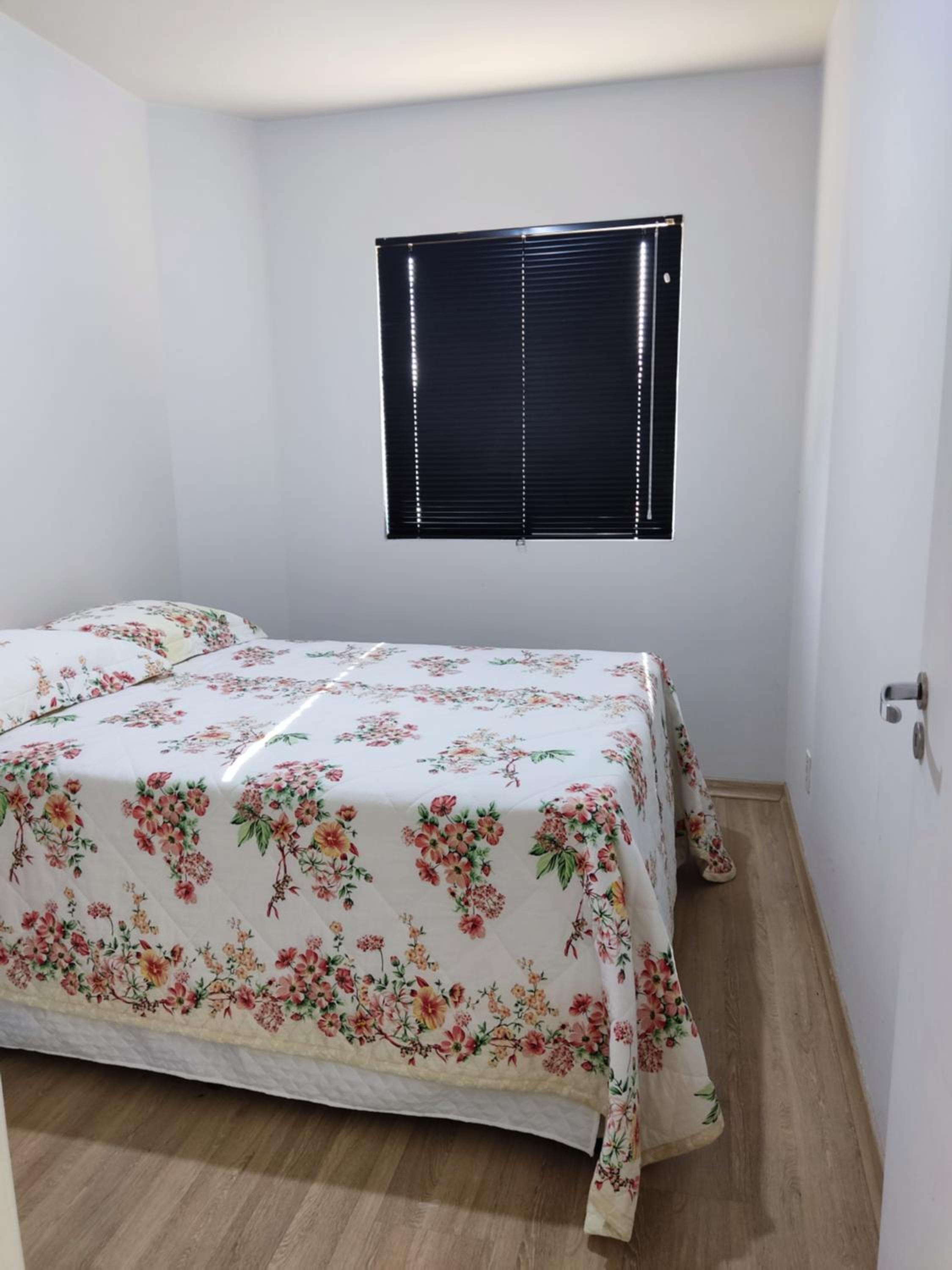 Apartamento com ar condicionado nos 2 quartos