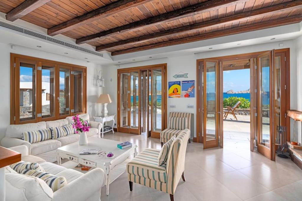 Villa Caves II view 3