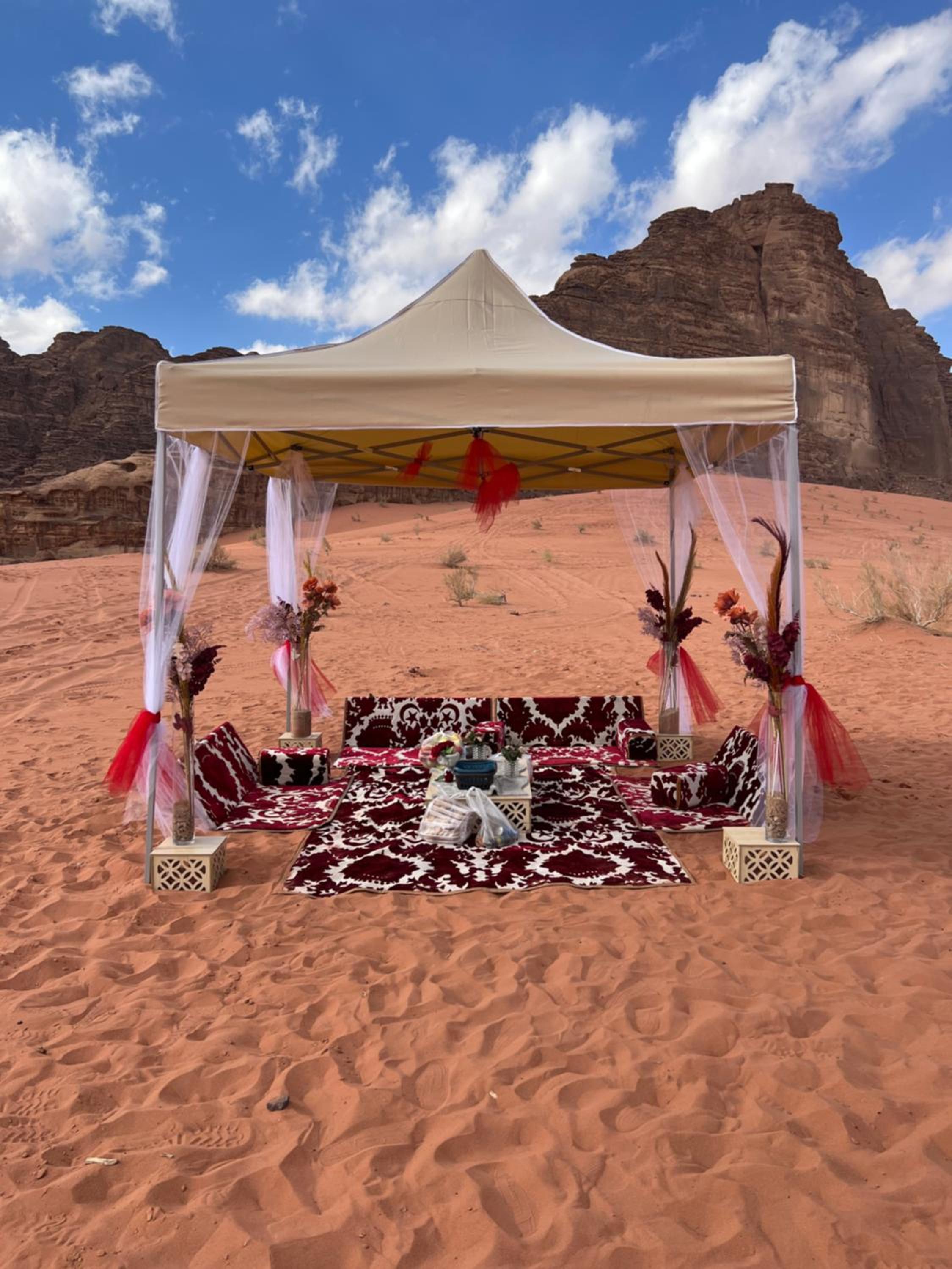 MOON RUM lUXURY CAMP