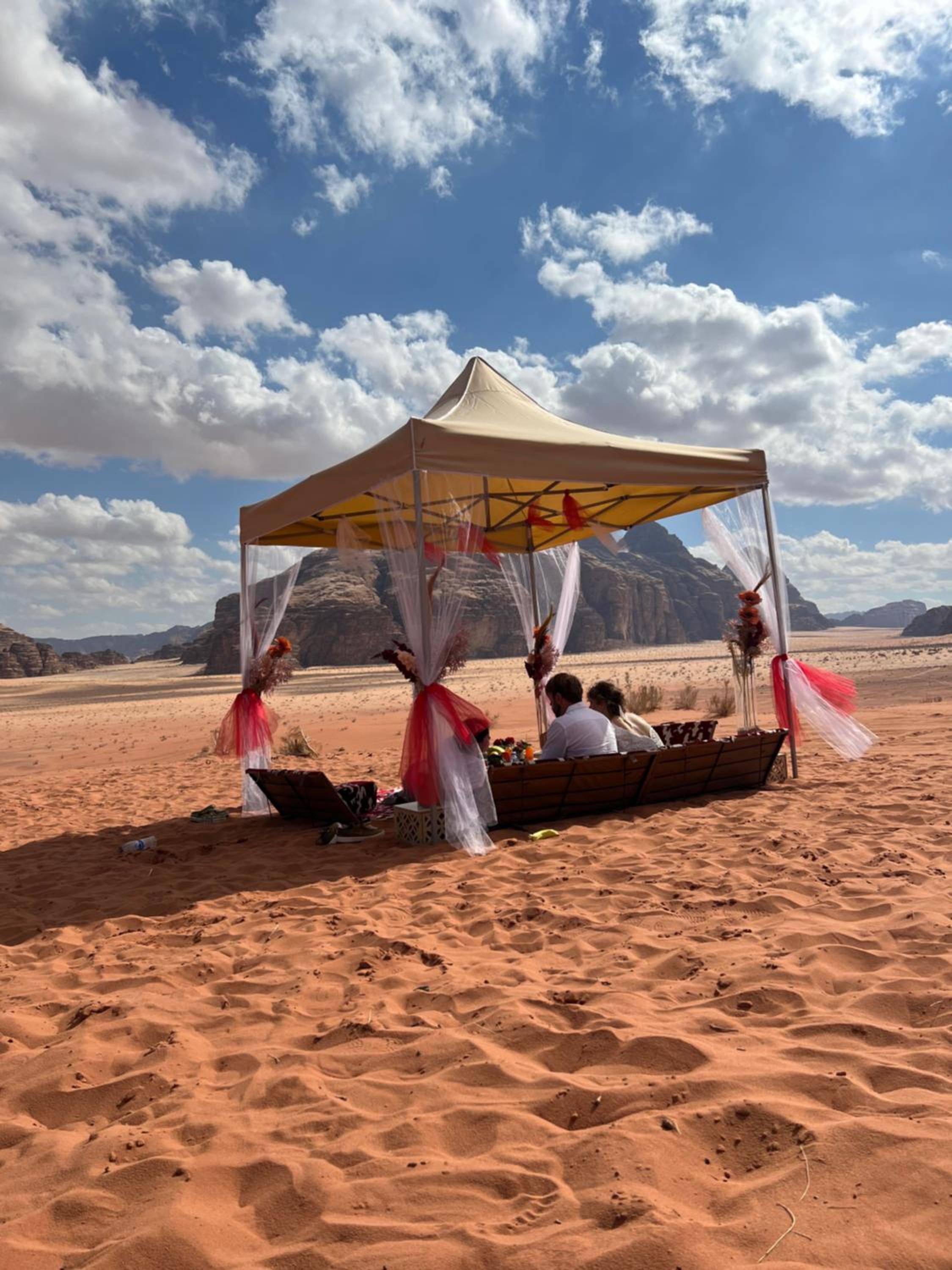 MOON RUM lUXURY CAMP