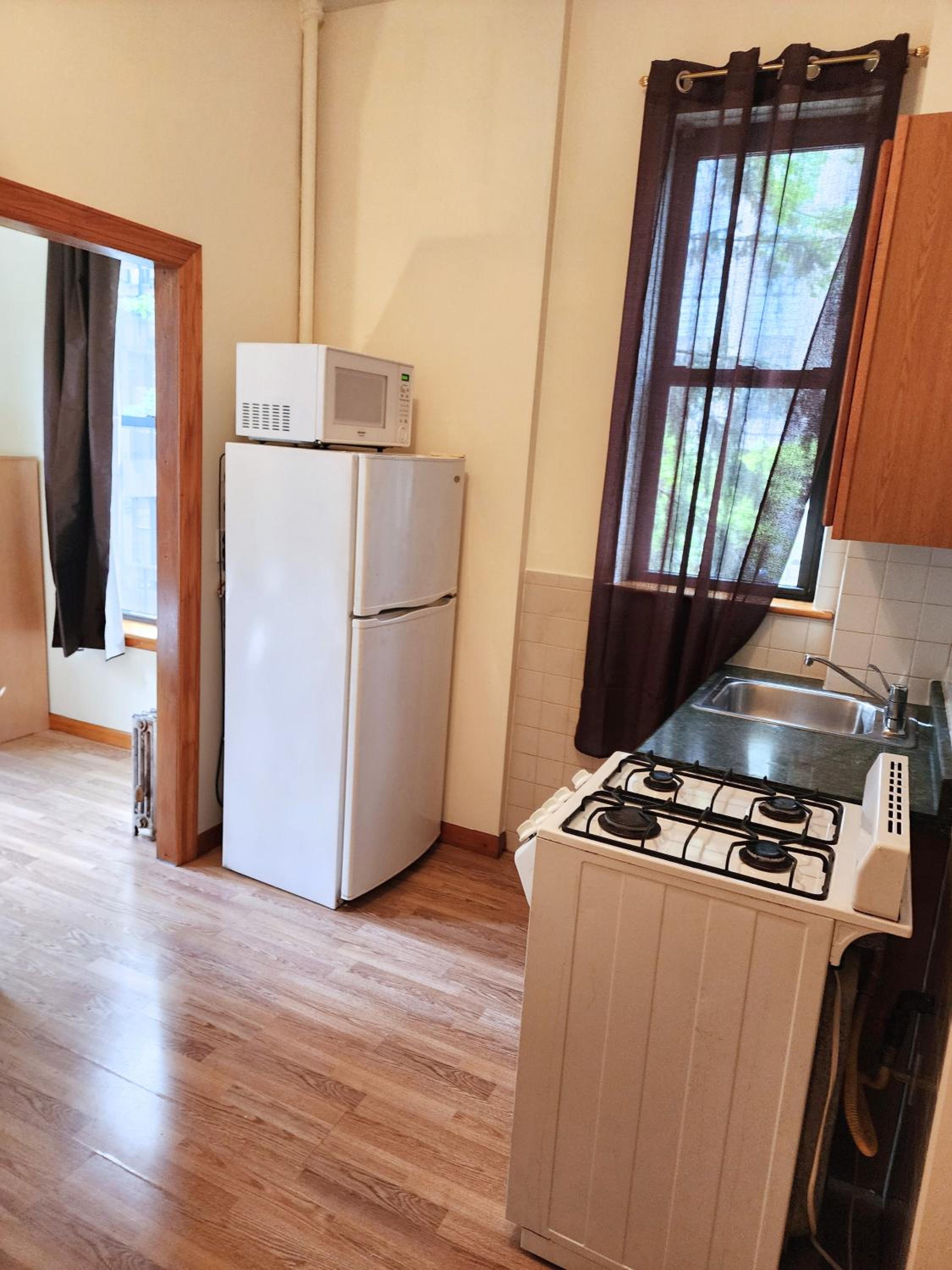 West 30th Street Guest House