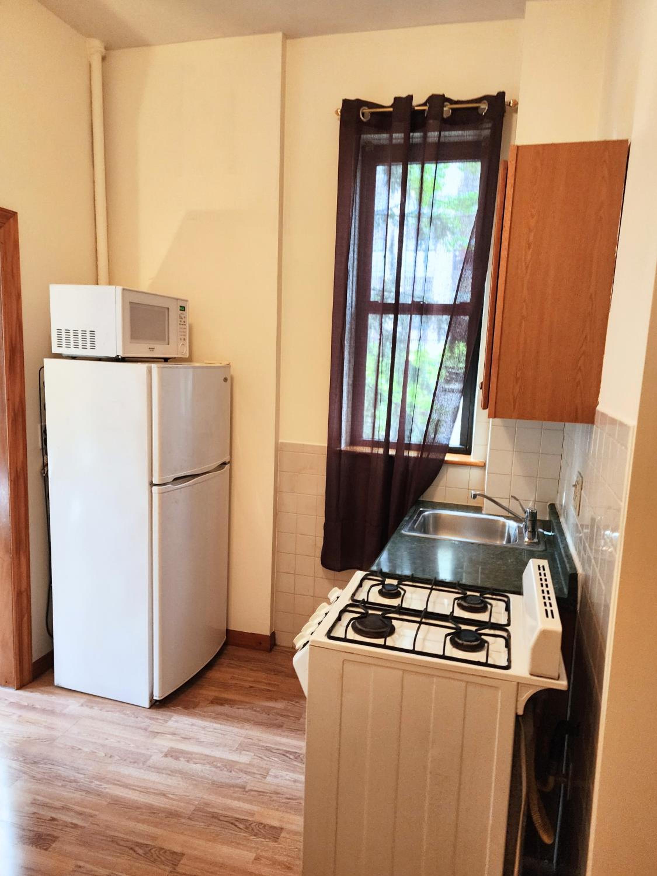 West 30th Street Guest House