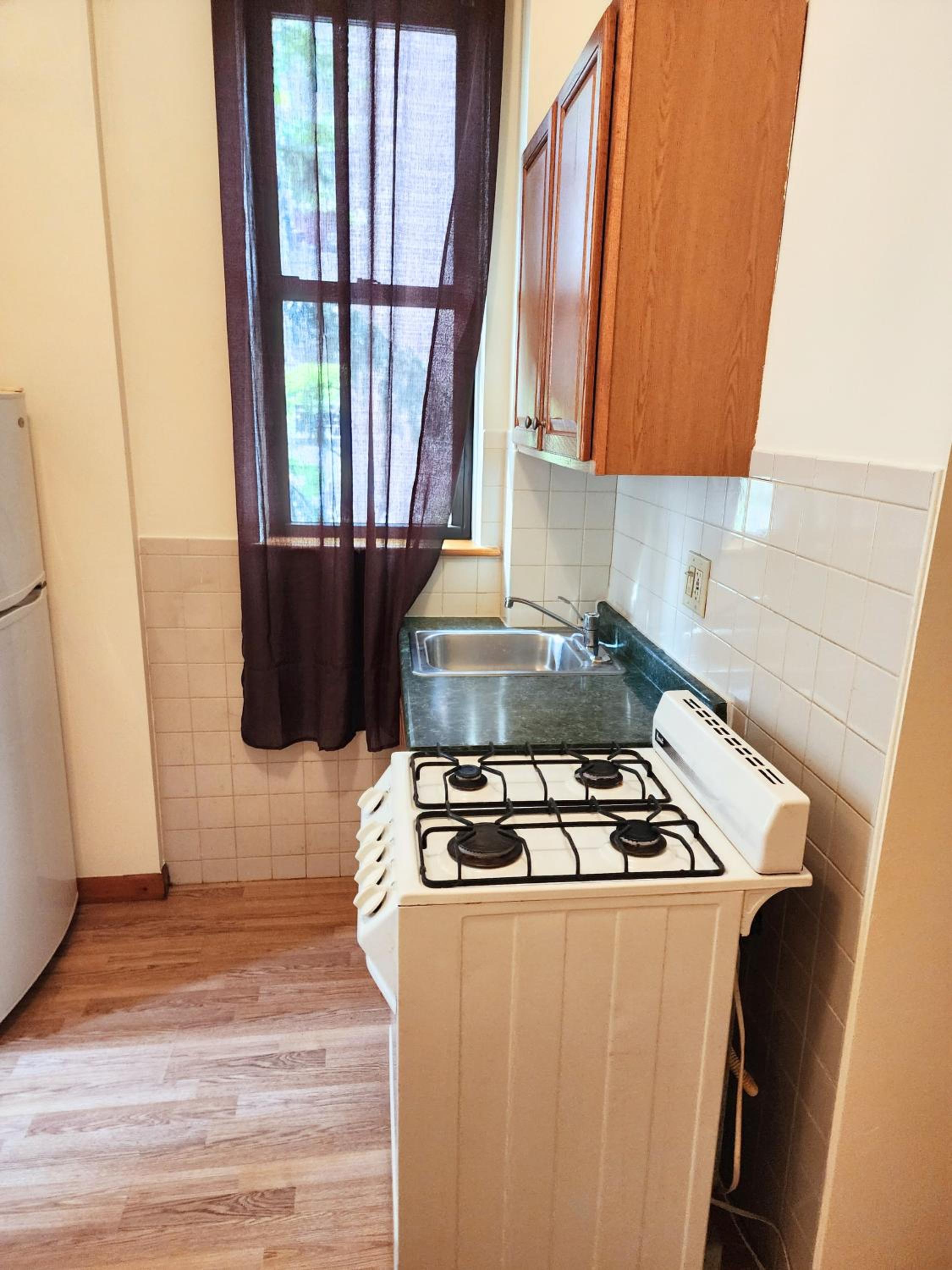 West 30th Street Guest House