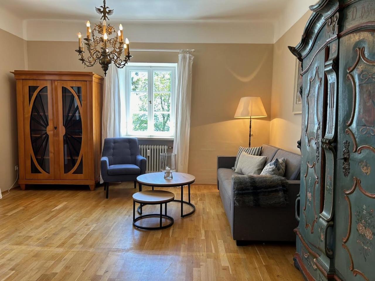 Ferienwohnung Villa Victoria mit grandiosem Seeblick und Gartennutzung in Jugendstil Villa